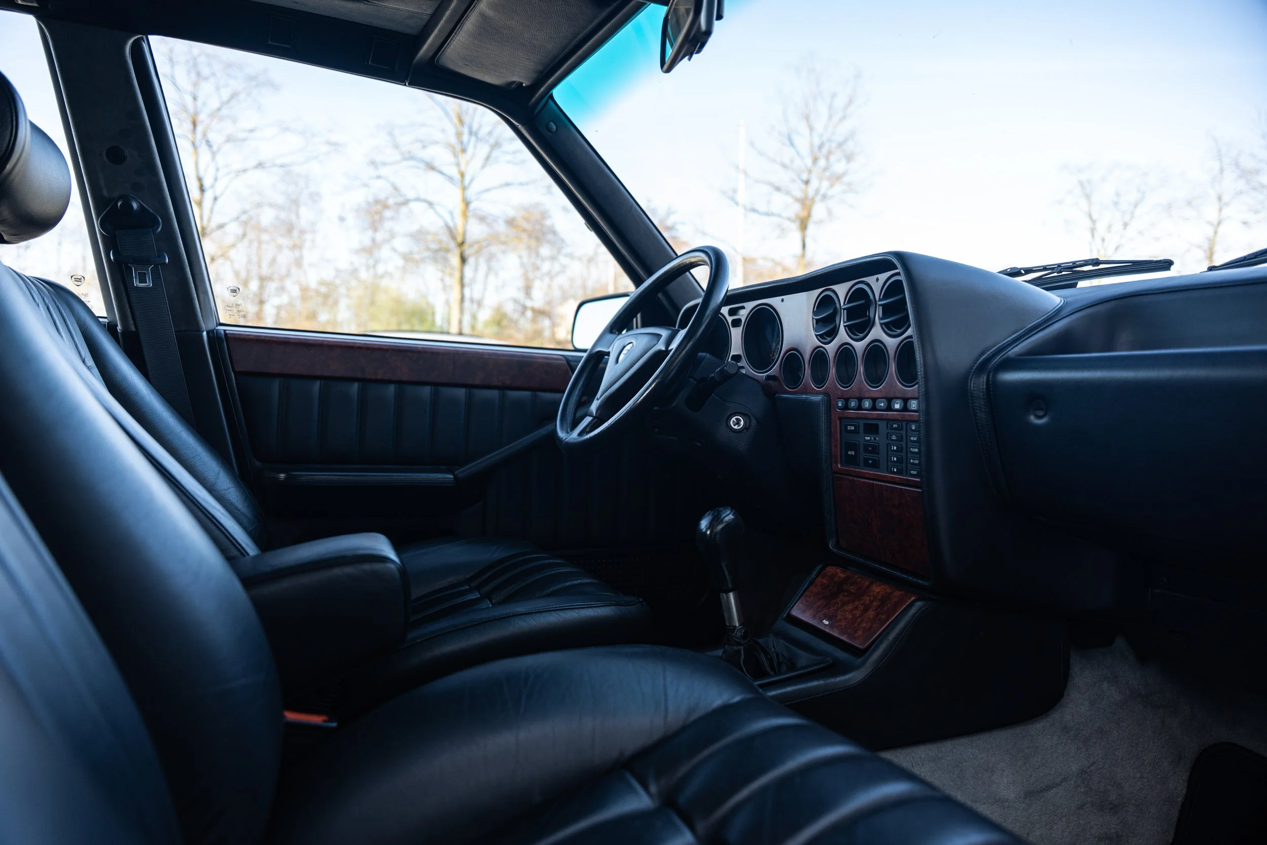 Lancia Thema 8.32 (35).jpg