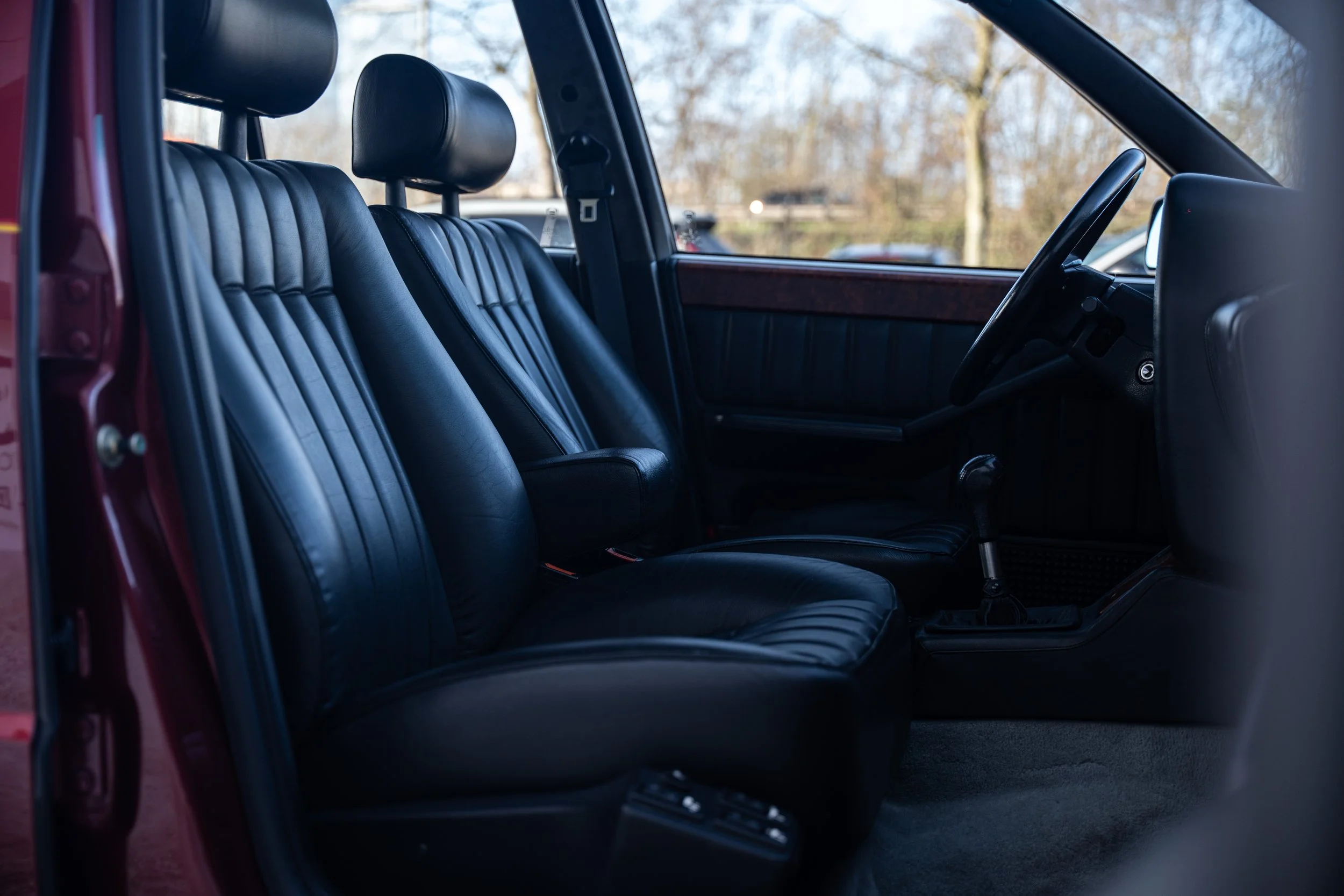 Lancia Thema 8.32 (36).jpg