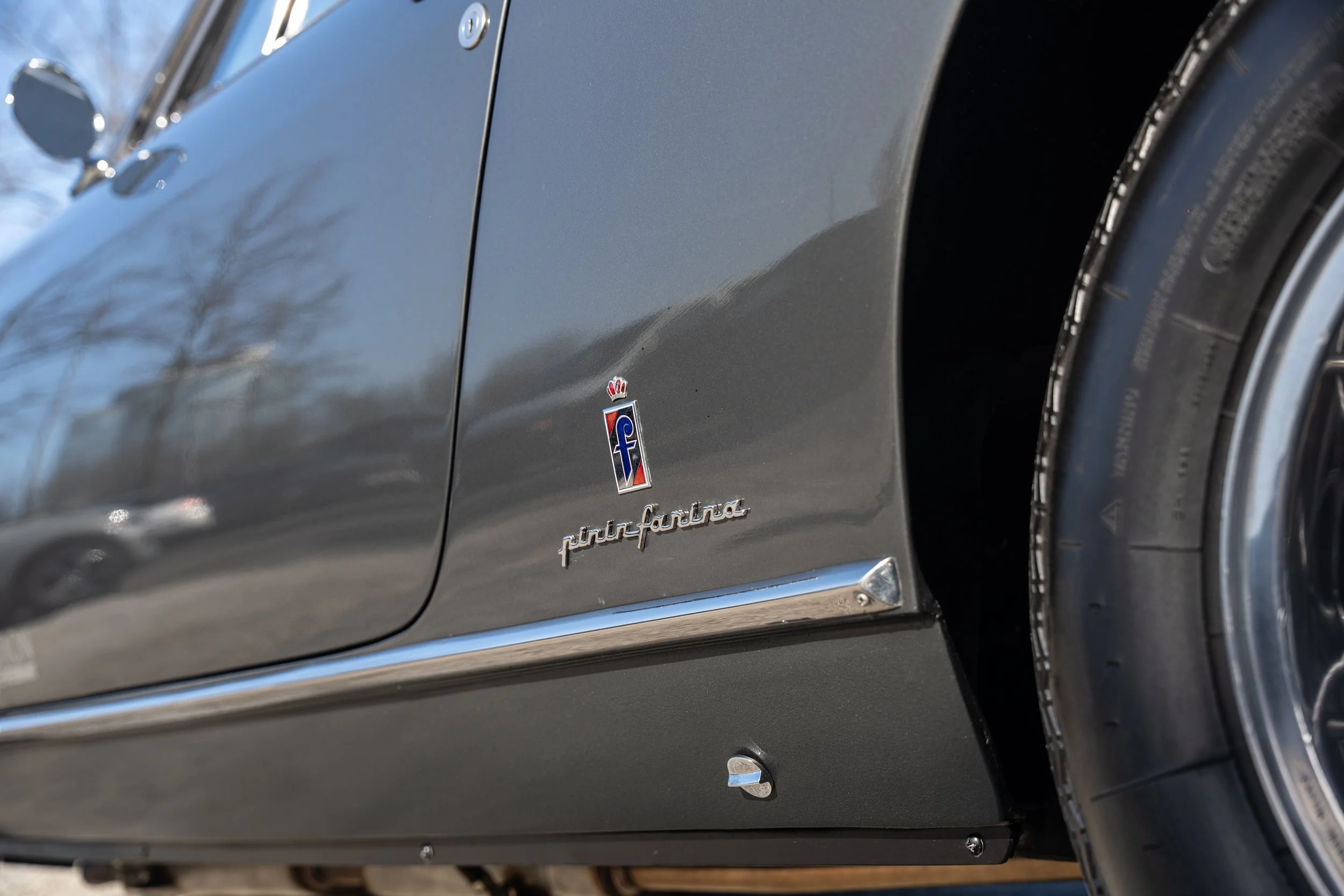 Ferrari 330  (15).jpg