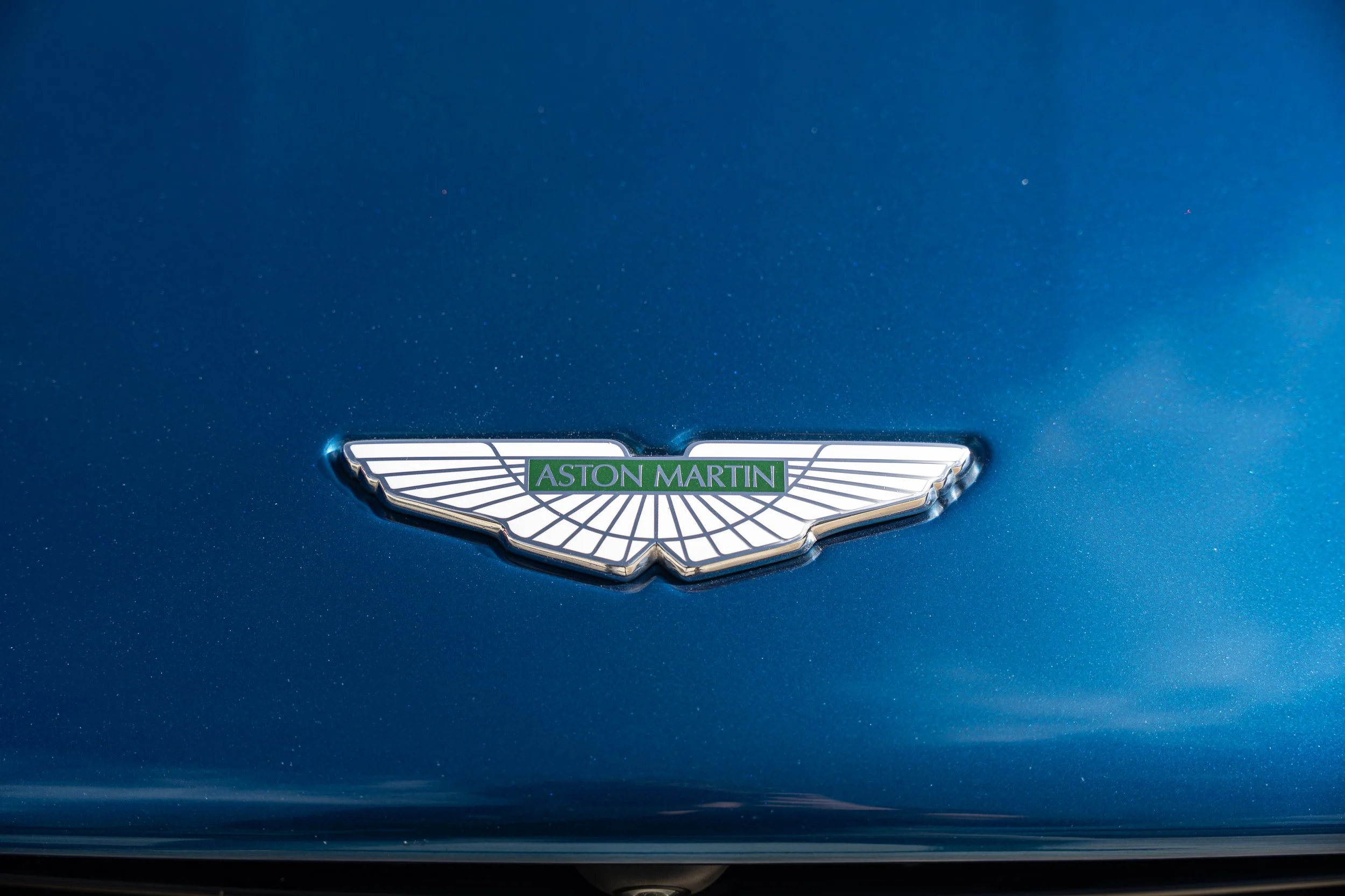 Aston Martin DB11 Volante (6).jpg