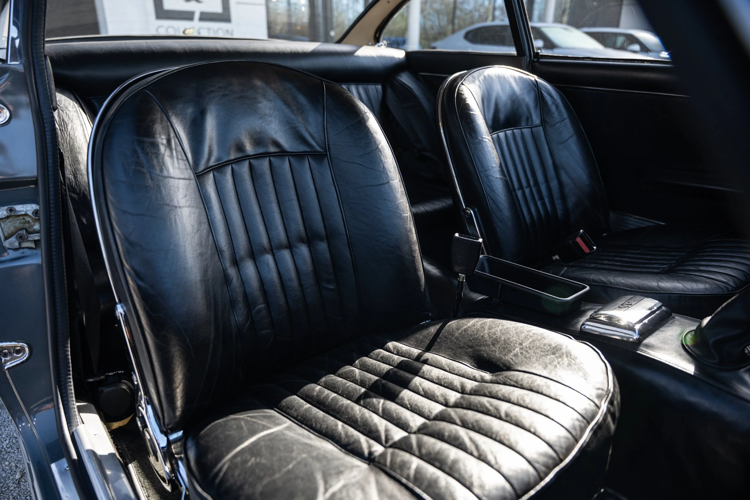 Ferrari 330 (14).jpg