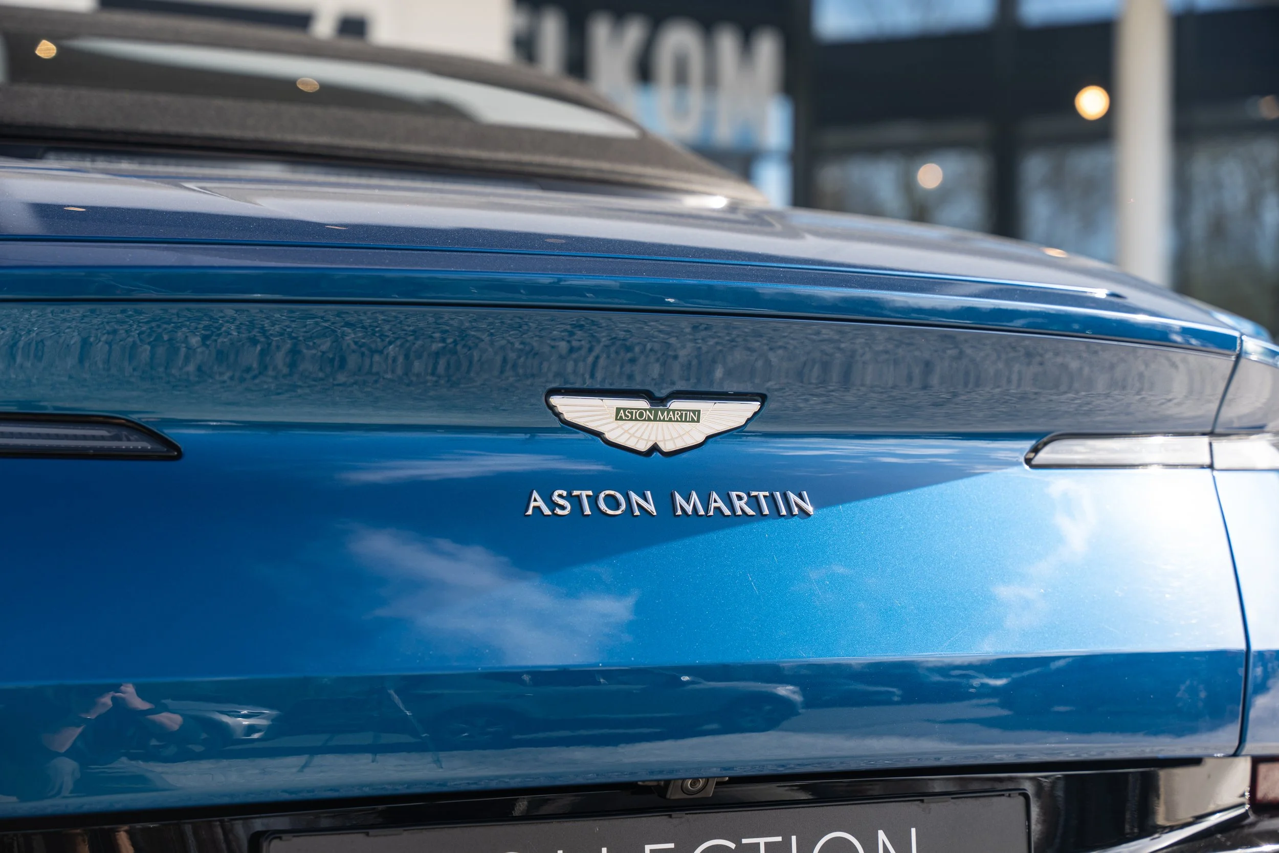 Aston Martin DB11 Volante (20).jpg