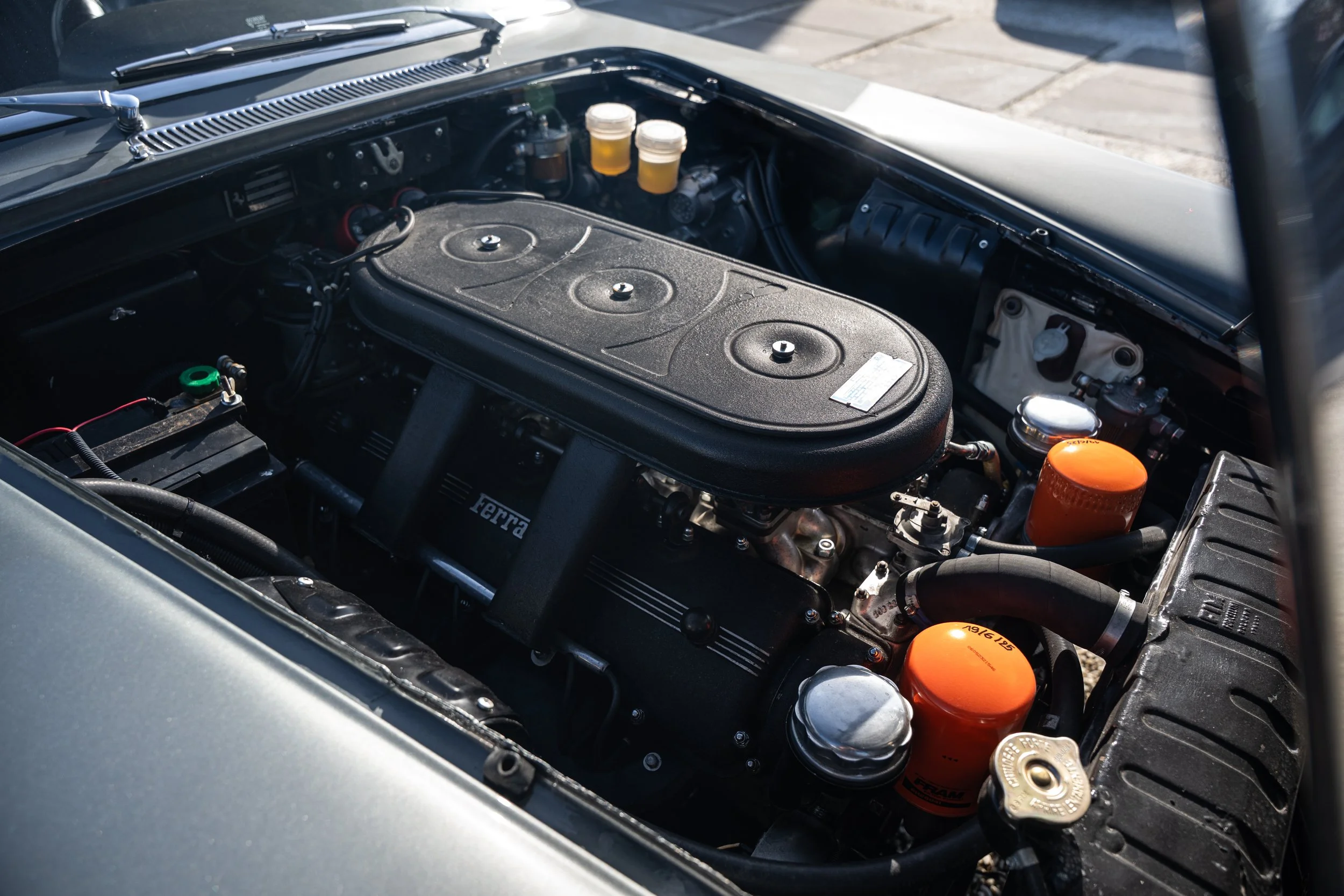 Ferrari 330 (20).jpg