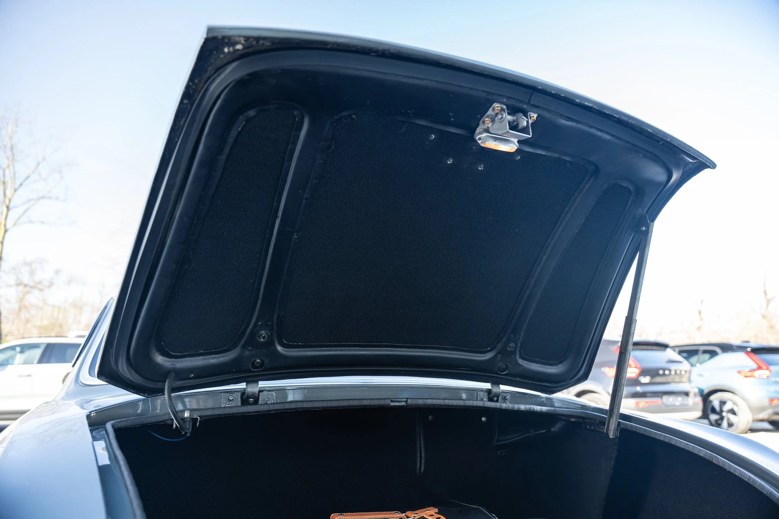 Ferrari 330 (19).jpg