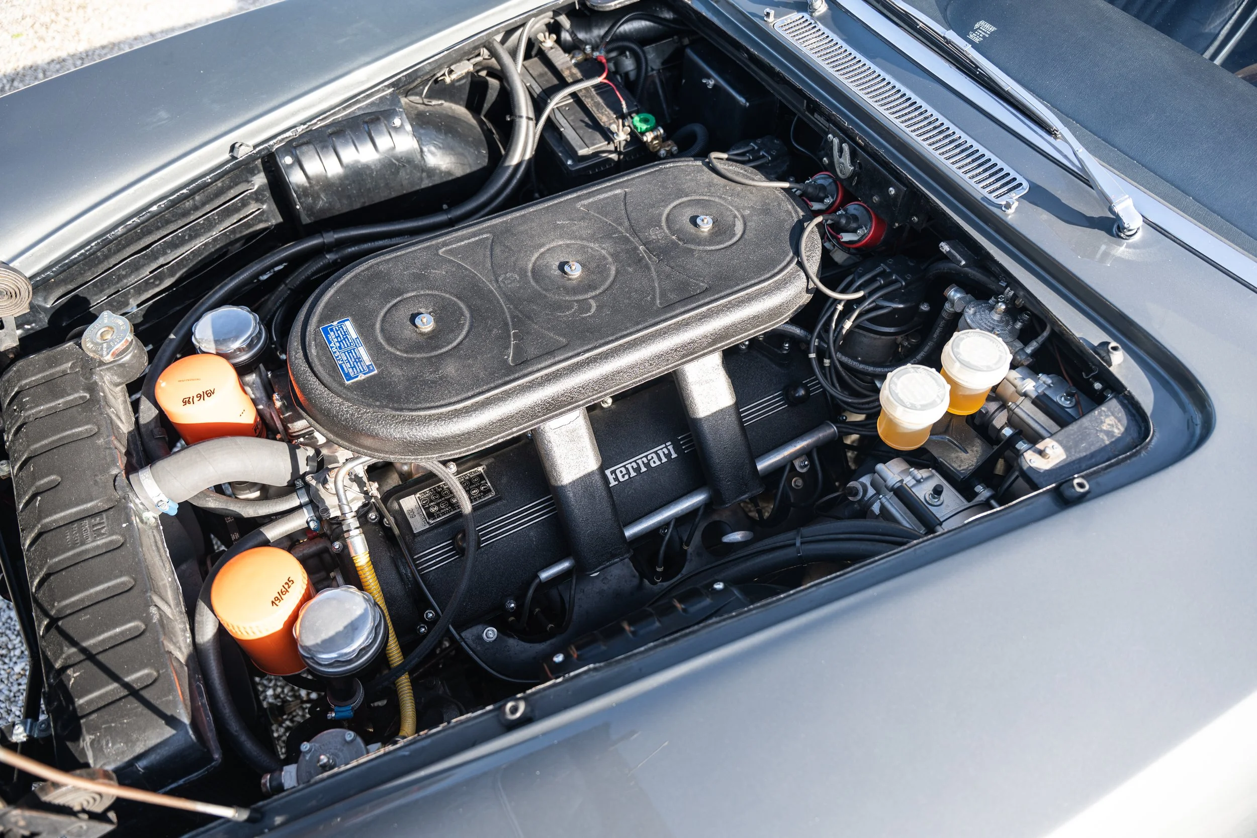 Ferrari 330 (24).jpg