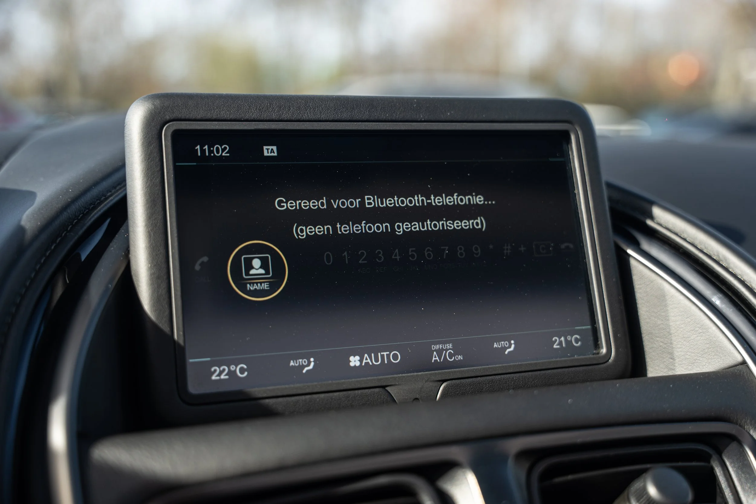 Aston Martin DB11 Volante (45).jpg