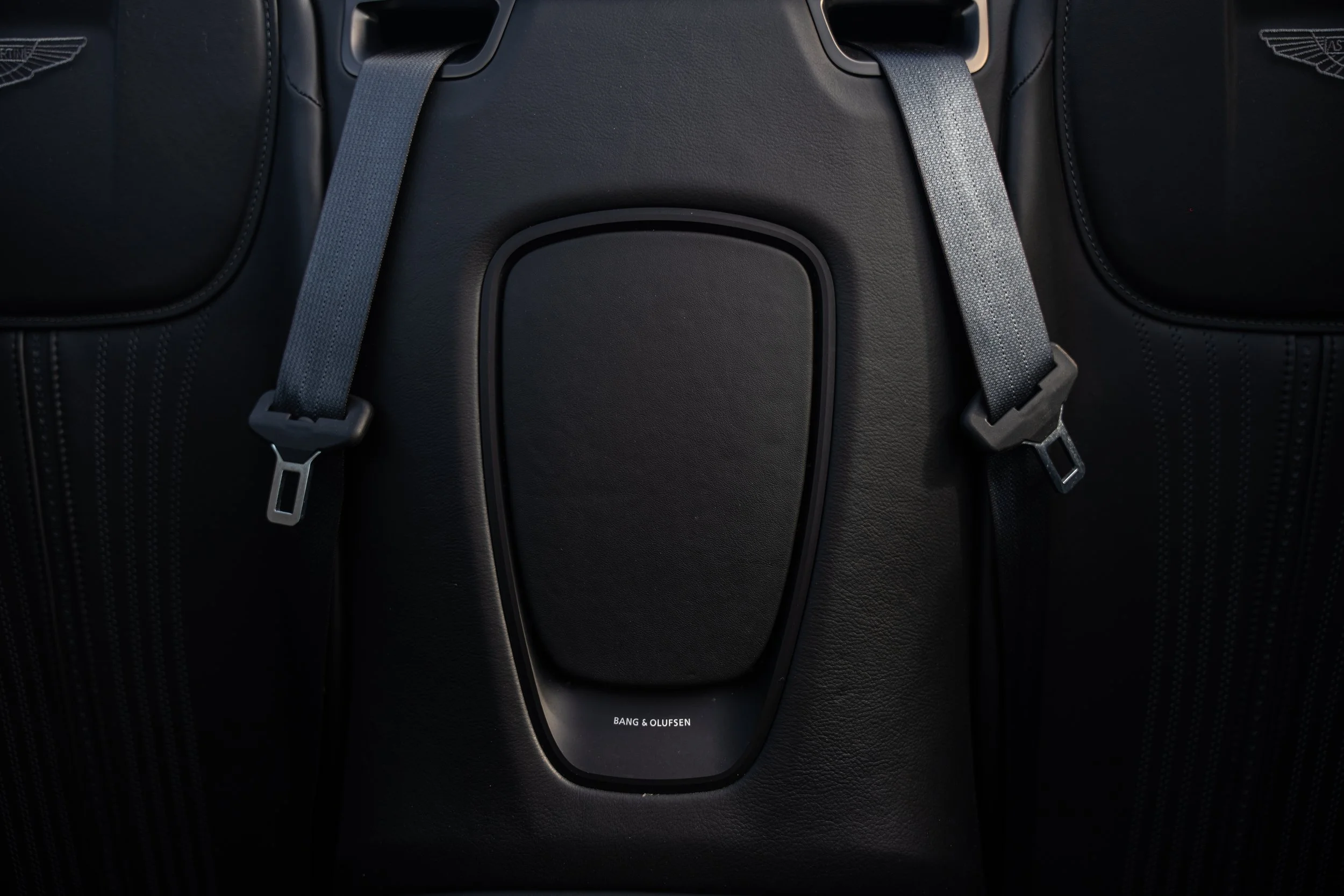 Aston Martin DB11 Volante (56).jpg