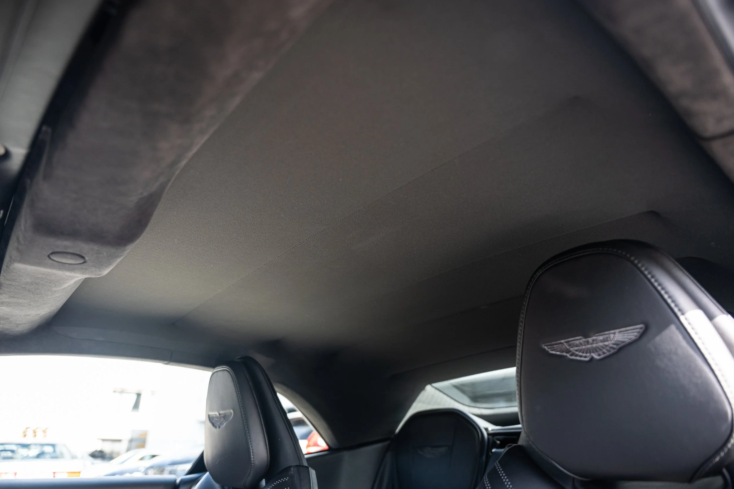 Aston Martin DB11 Volante (63).jpg