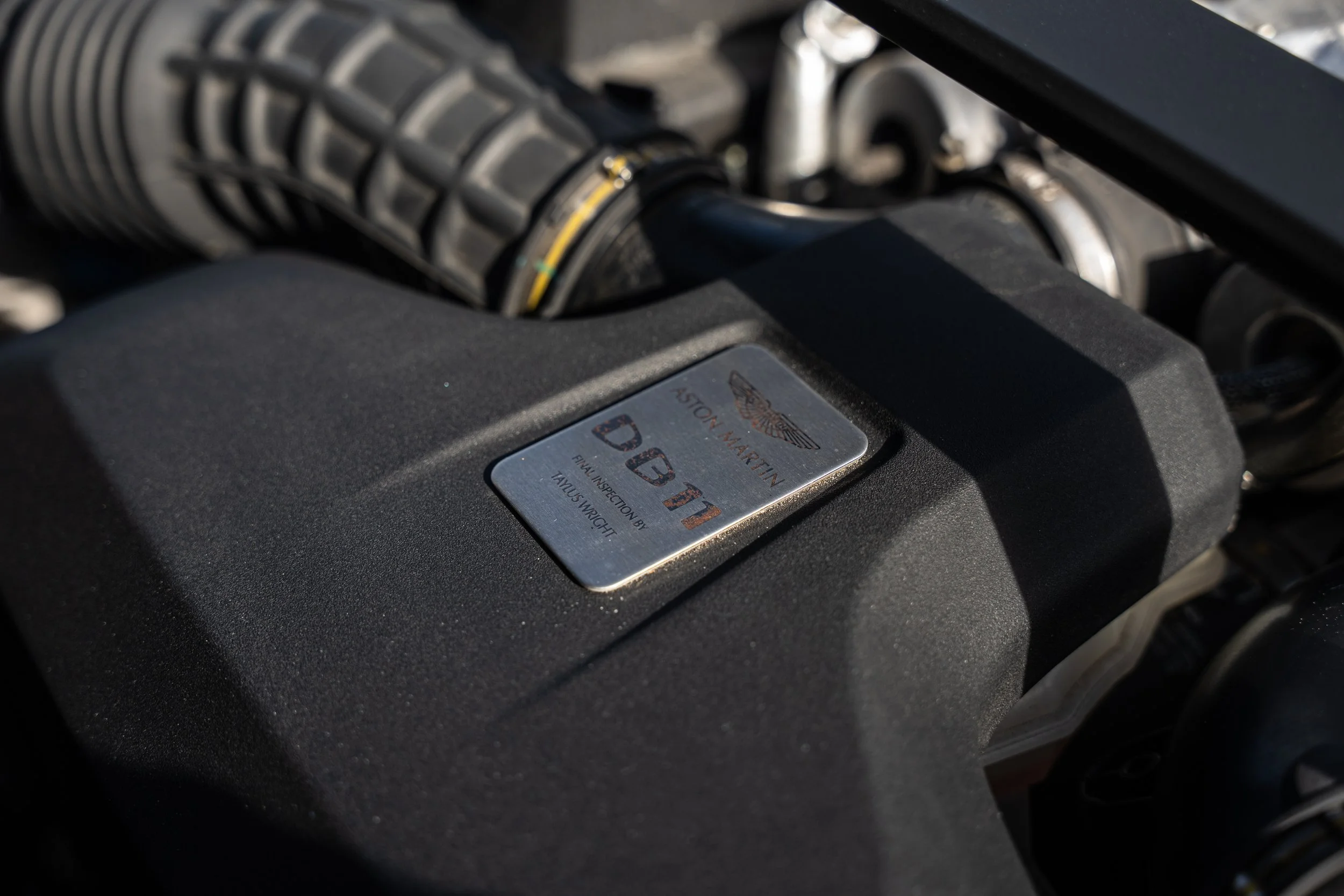 Aston Martin DB11 Volante (70).jpg
