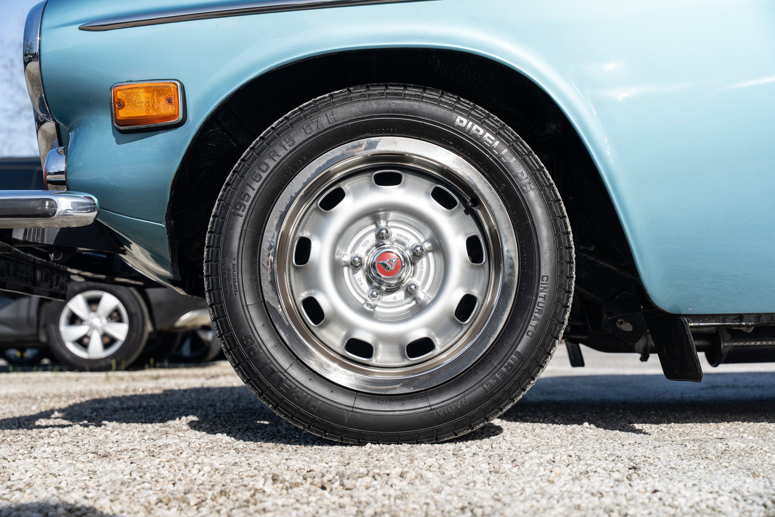 Volvo P1800 ES (14).jpg