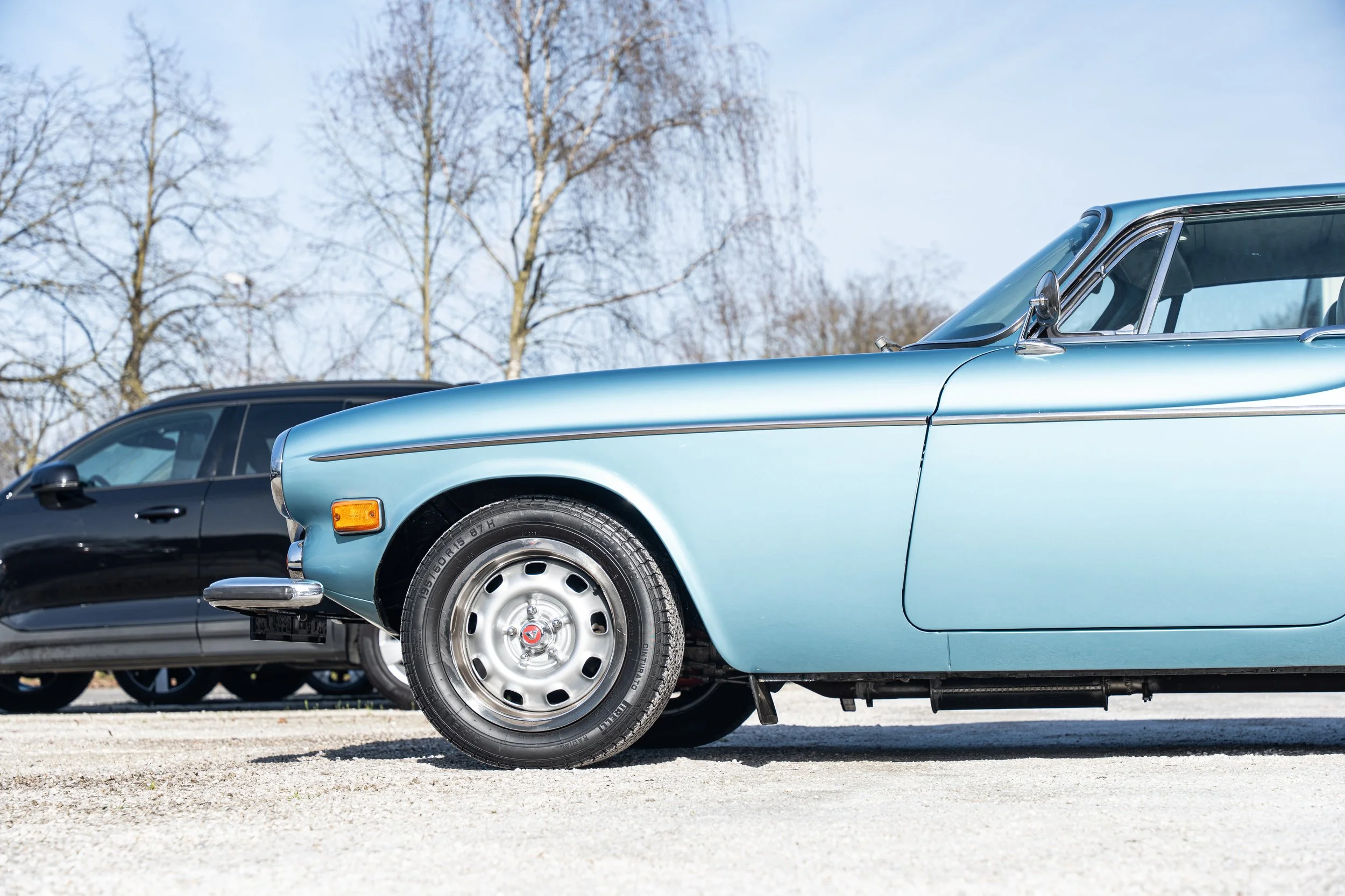 Volvo P1800 ES (10).jpg