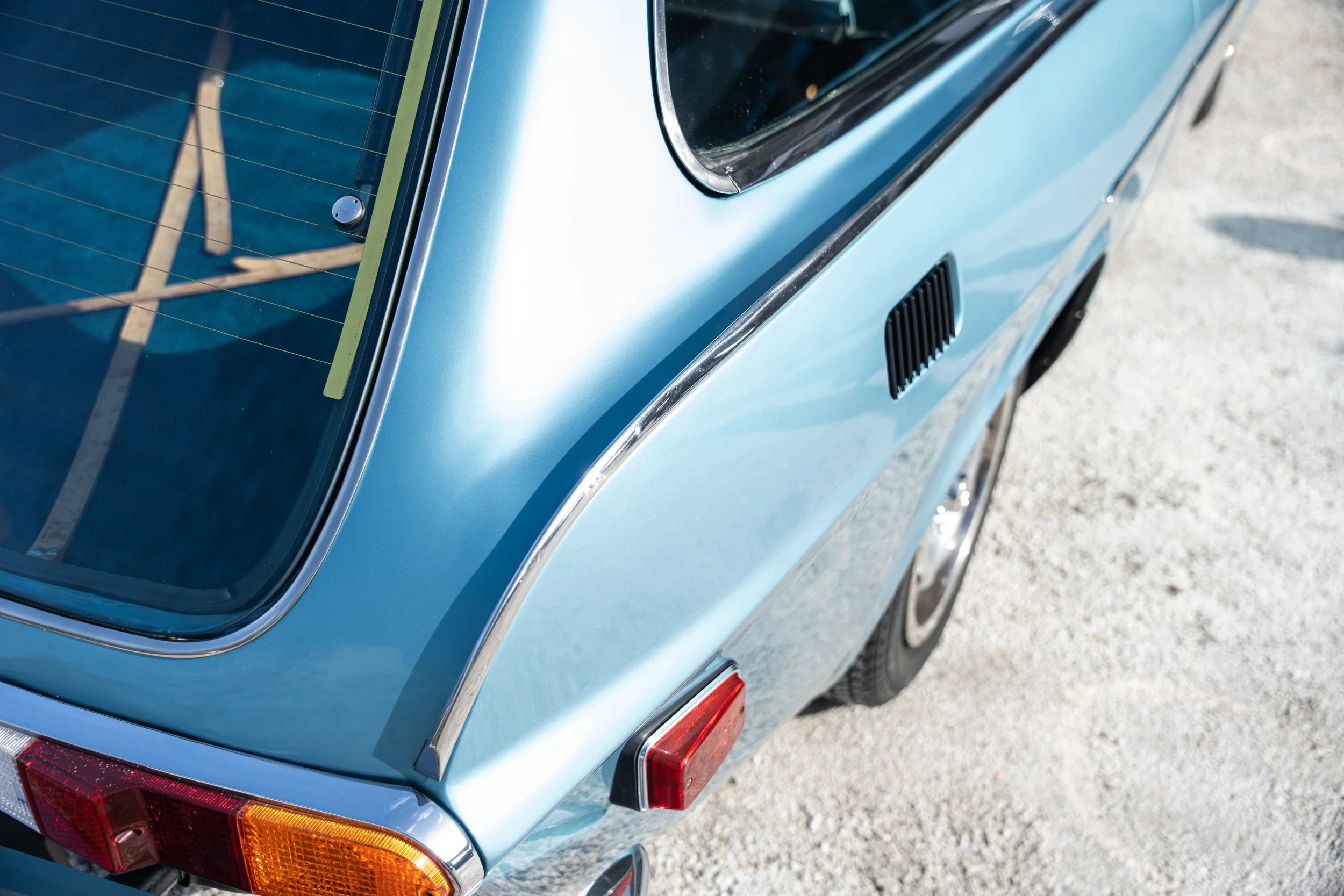 Volvo P1800 ES (22).jpg