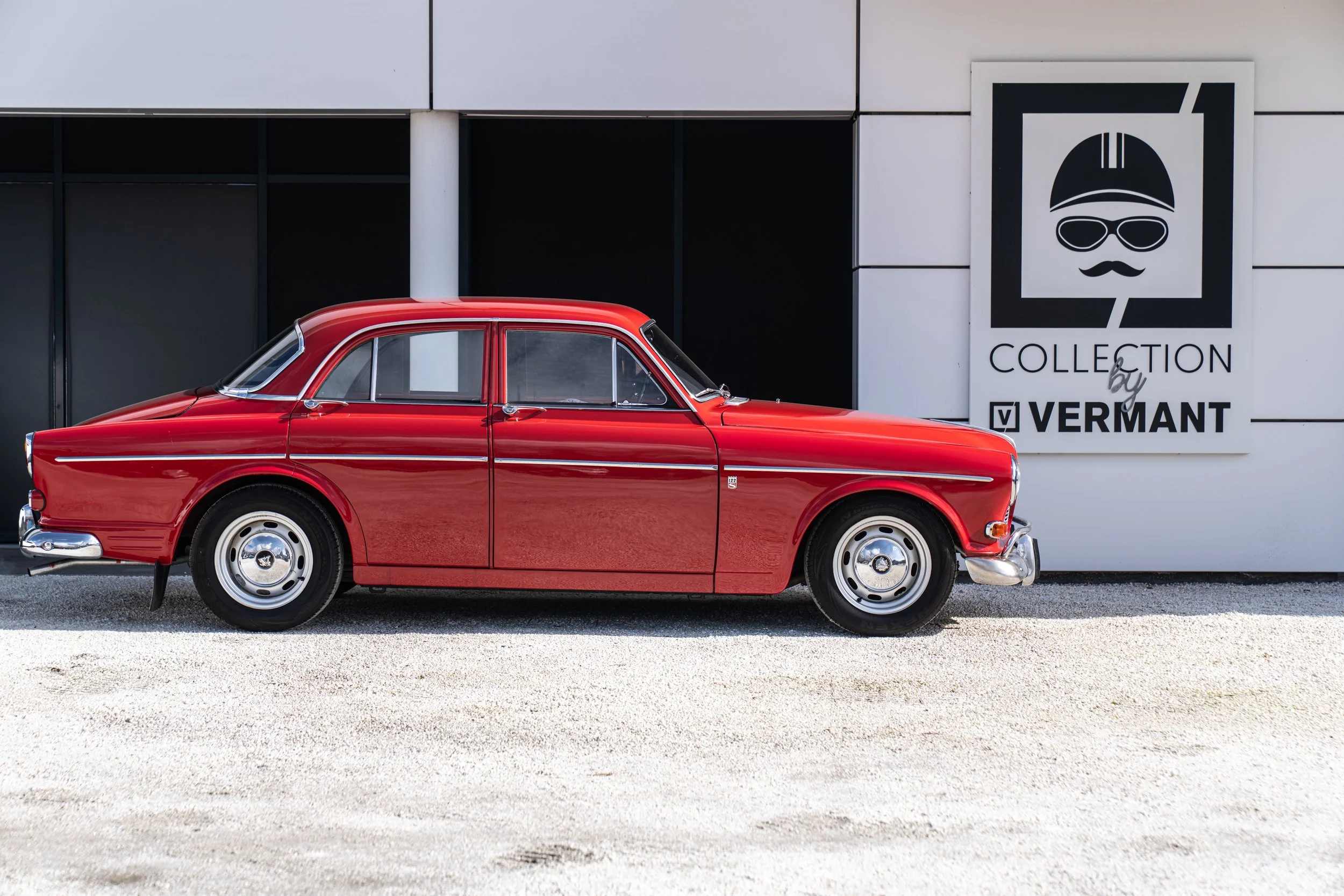 Volvo Amazon 122S (2).jpg