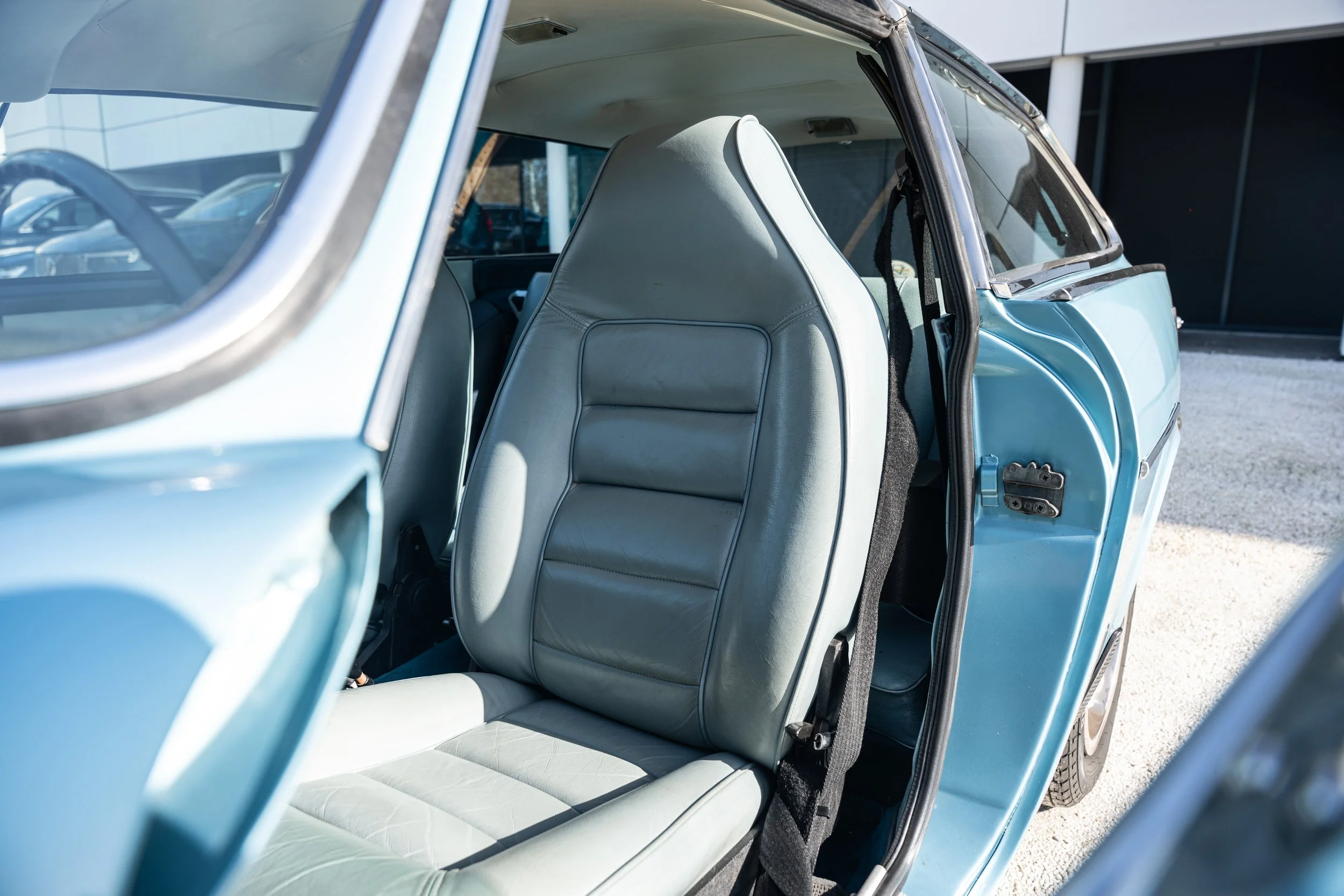 Volvo P1800 ES (32).jpg