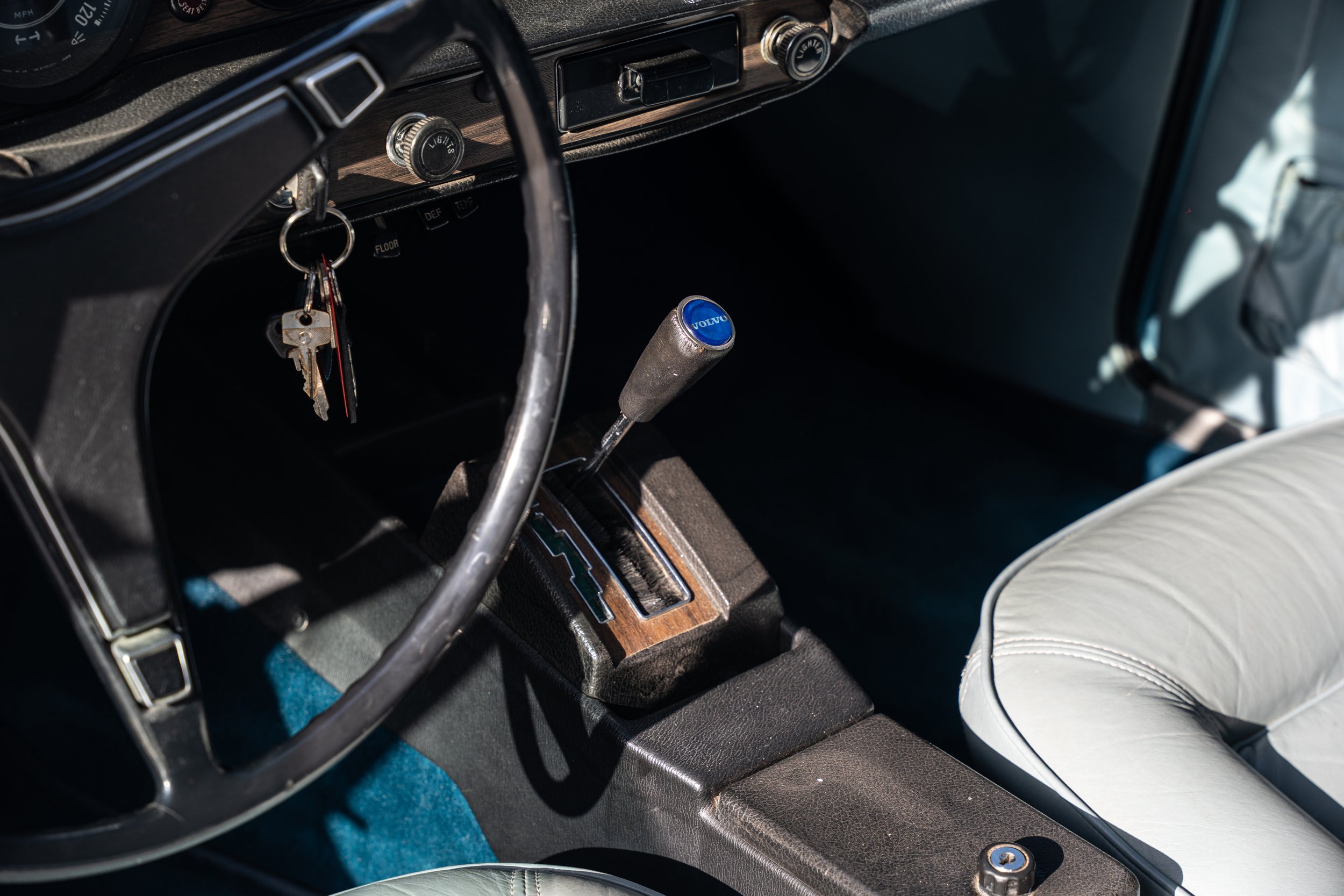 Volvo P1800 ES (33).jpg