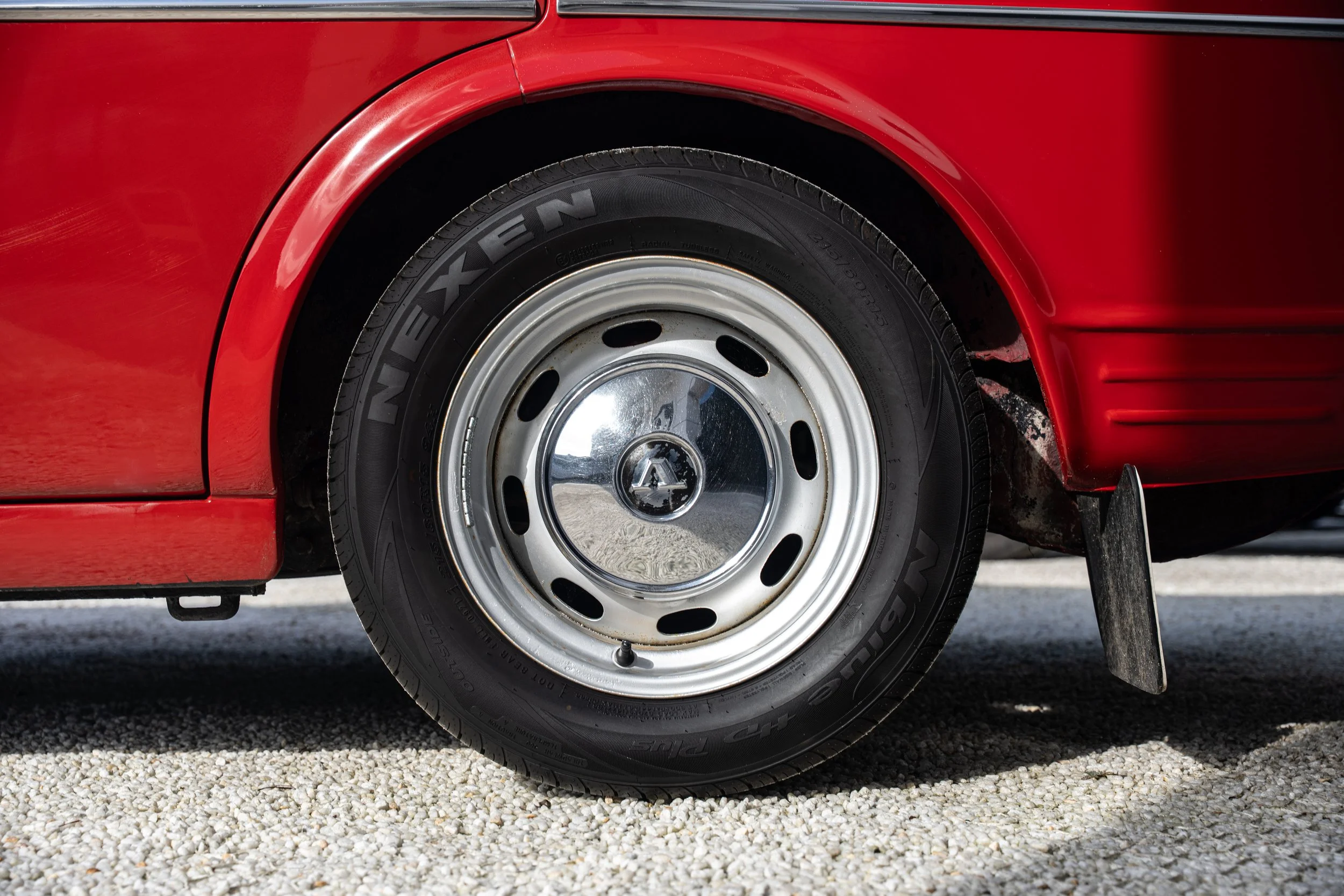 Volvo Amazon 122S (9).jpg