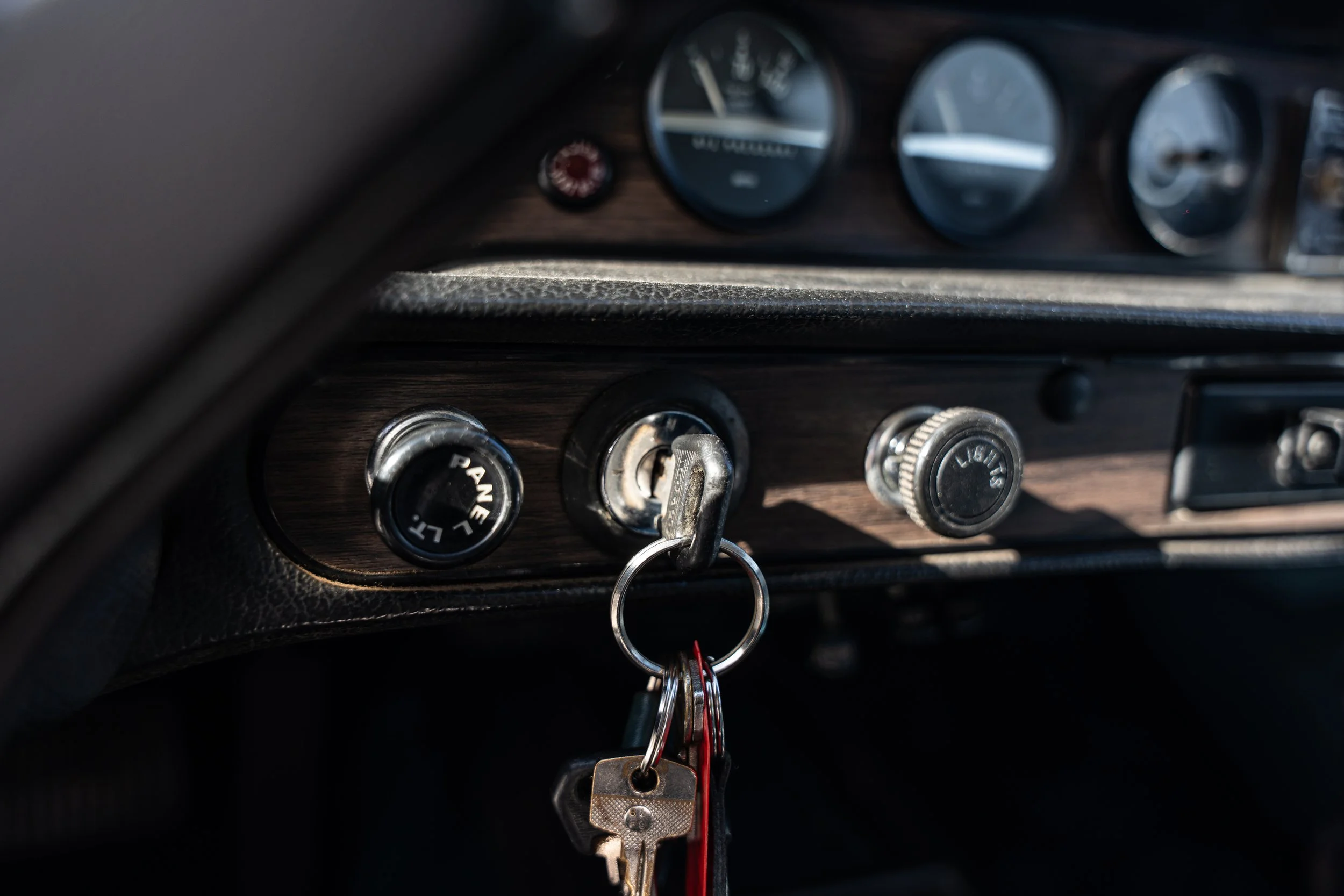 Volvo P1800 ES (37).jpg