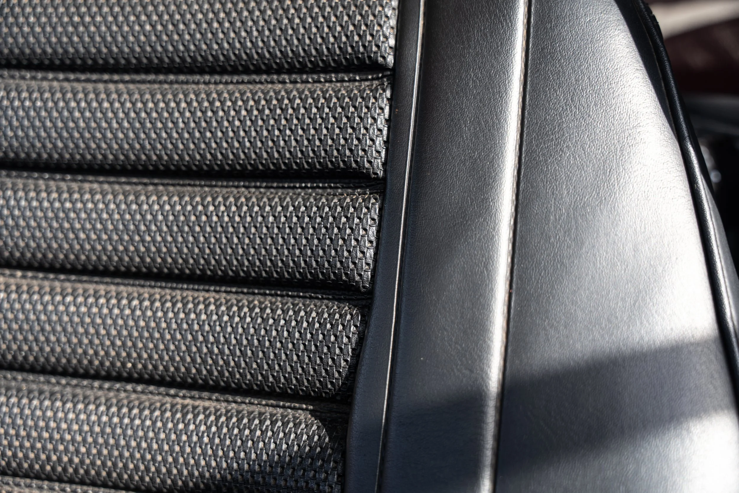 Volvo Amazon 122S (28).jpg