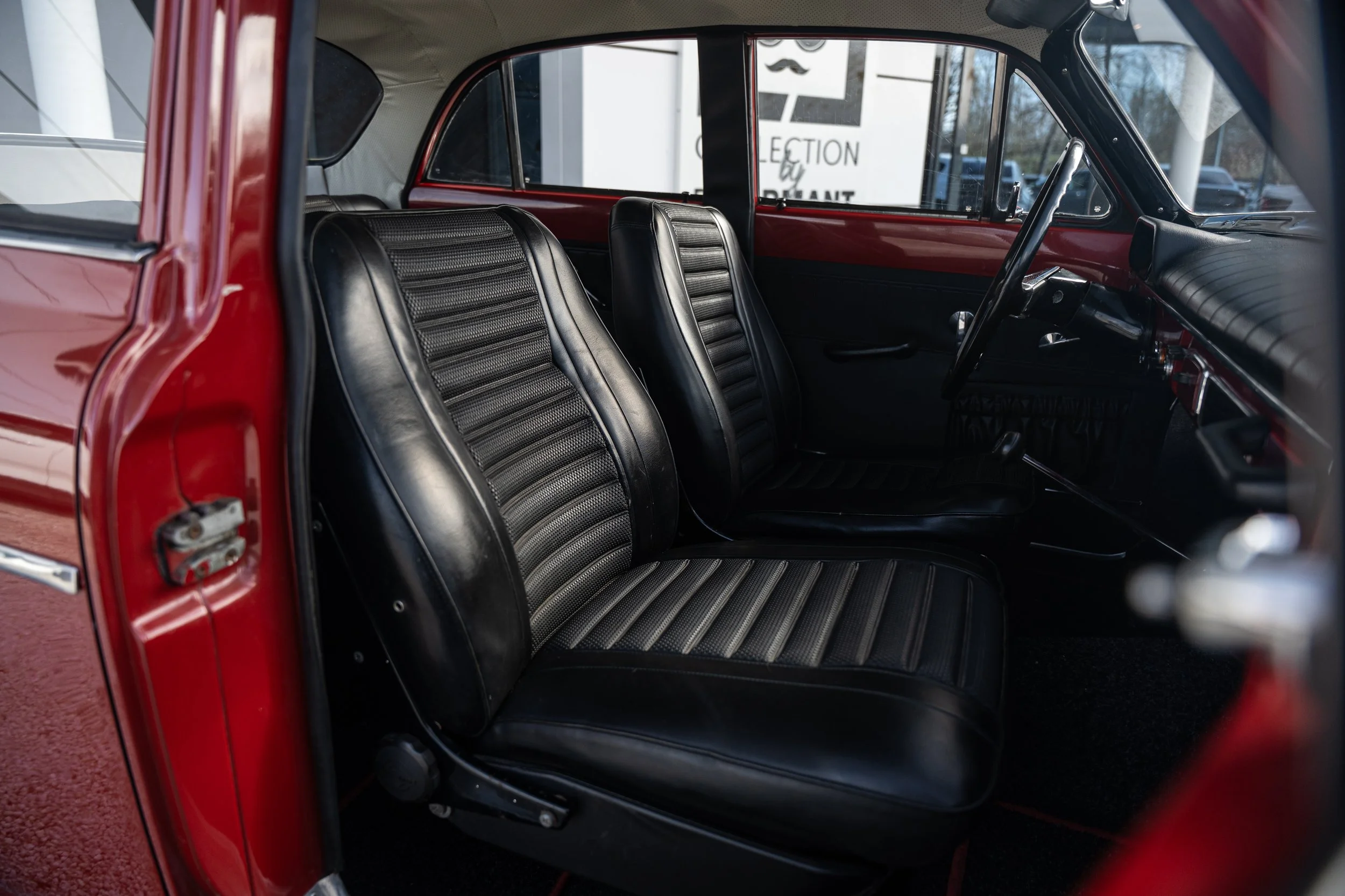 Volvo Amazon 122S (43).jpg