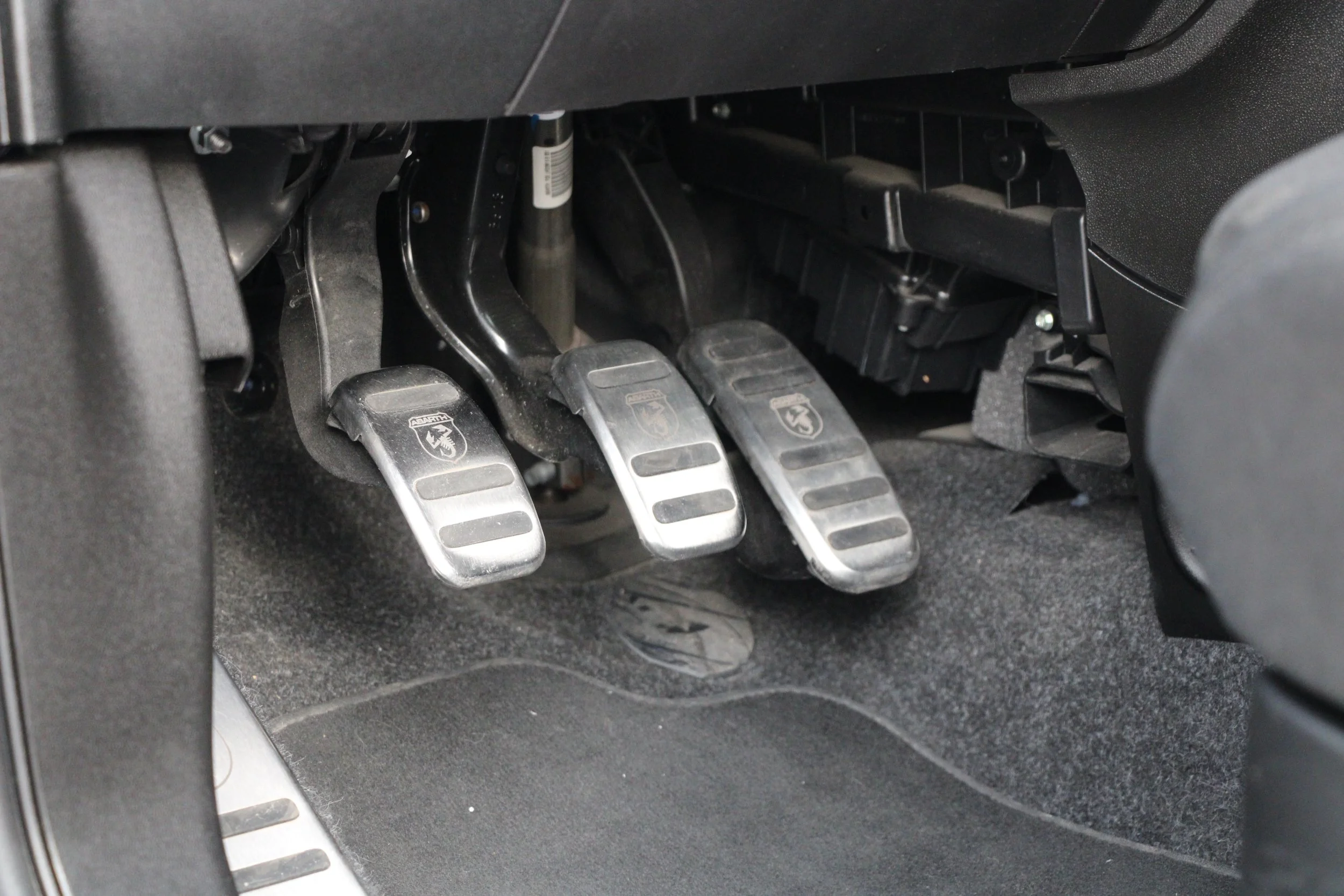 Fiat Abarth 595 (32).JPG