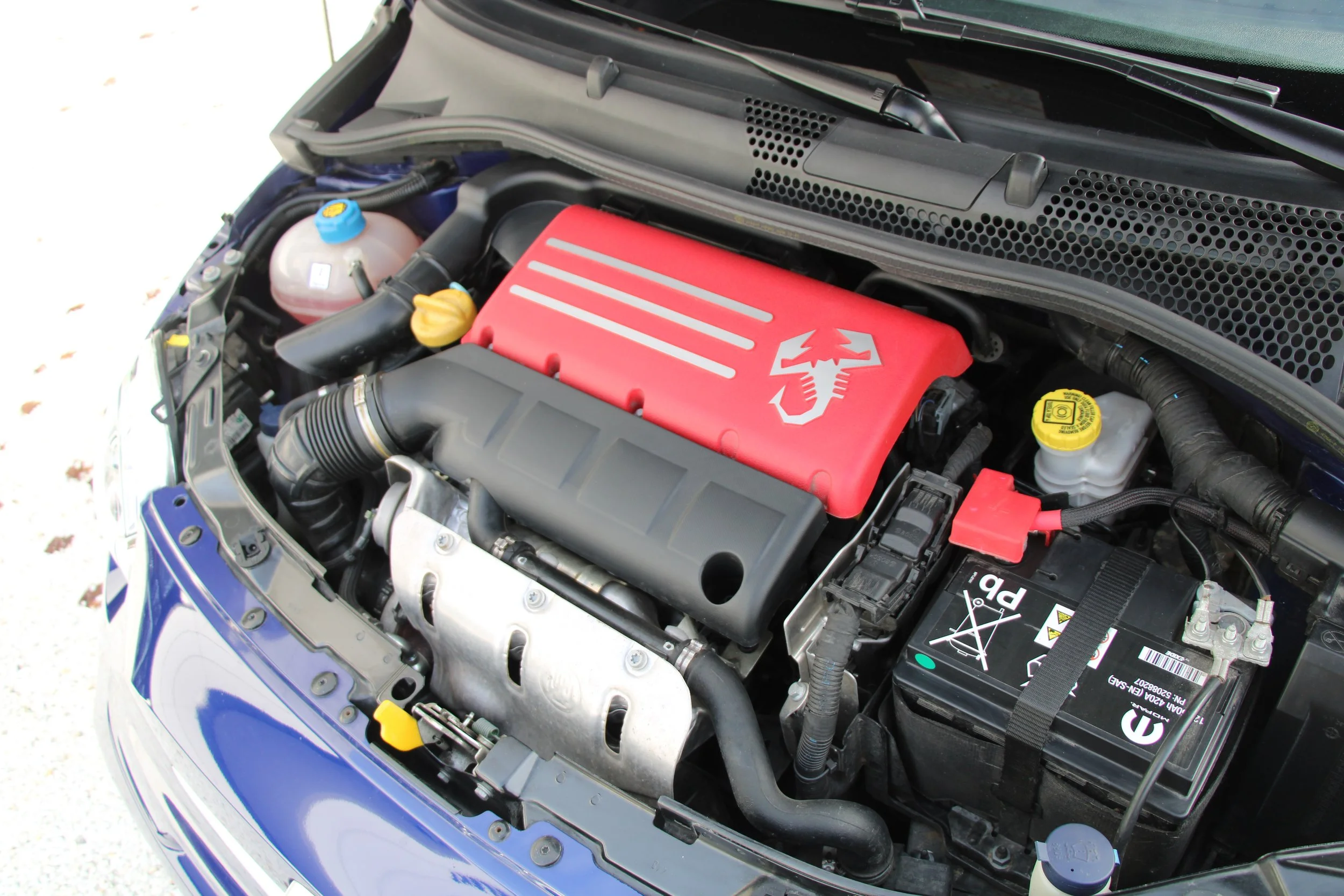 Fiat Abarth 595 (64).JPG