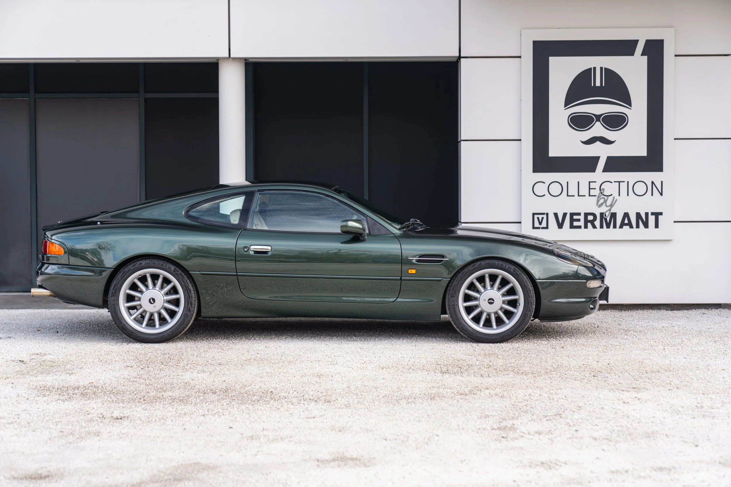 Aston Martin DB7 i6 (2).jpg