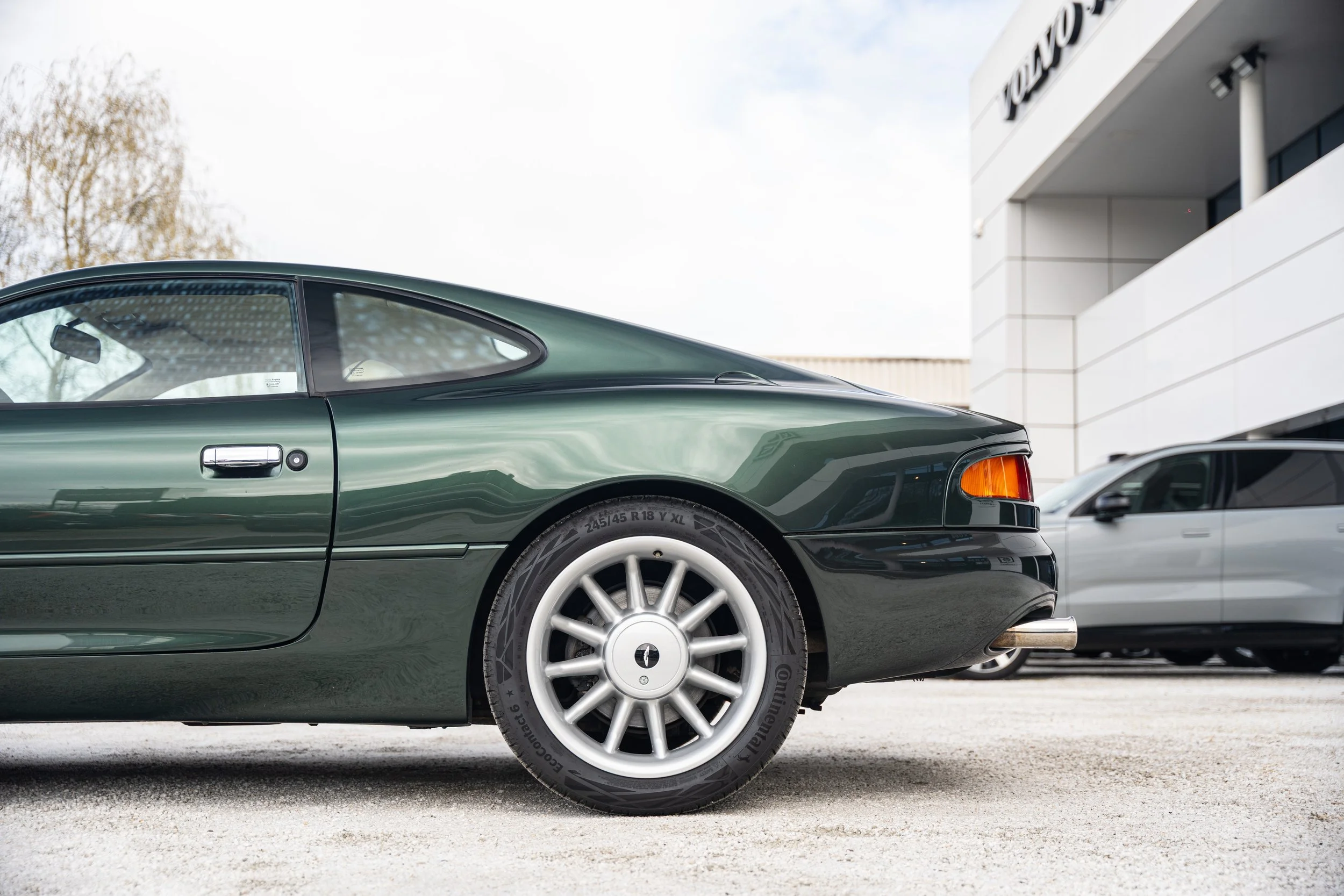 Aston Martin DB7 i6 (18).jpg