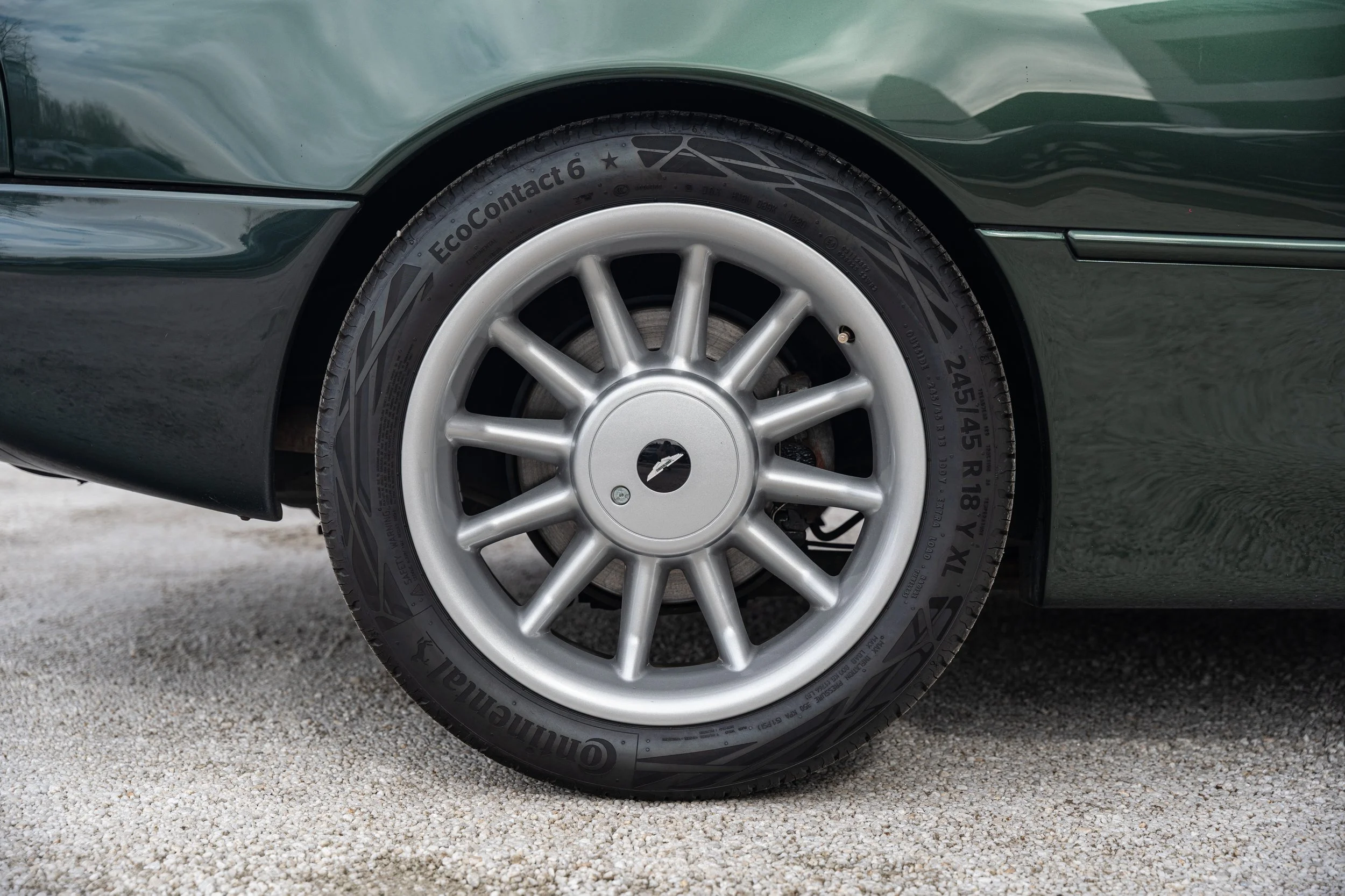 Aston Martin DB7 i6 (32).jpg