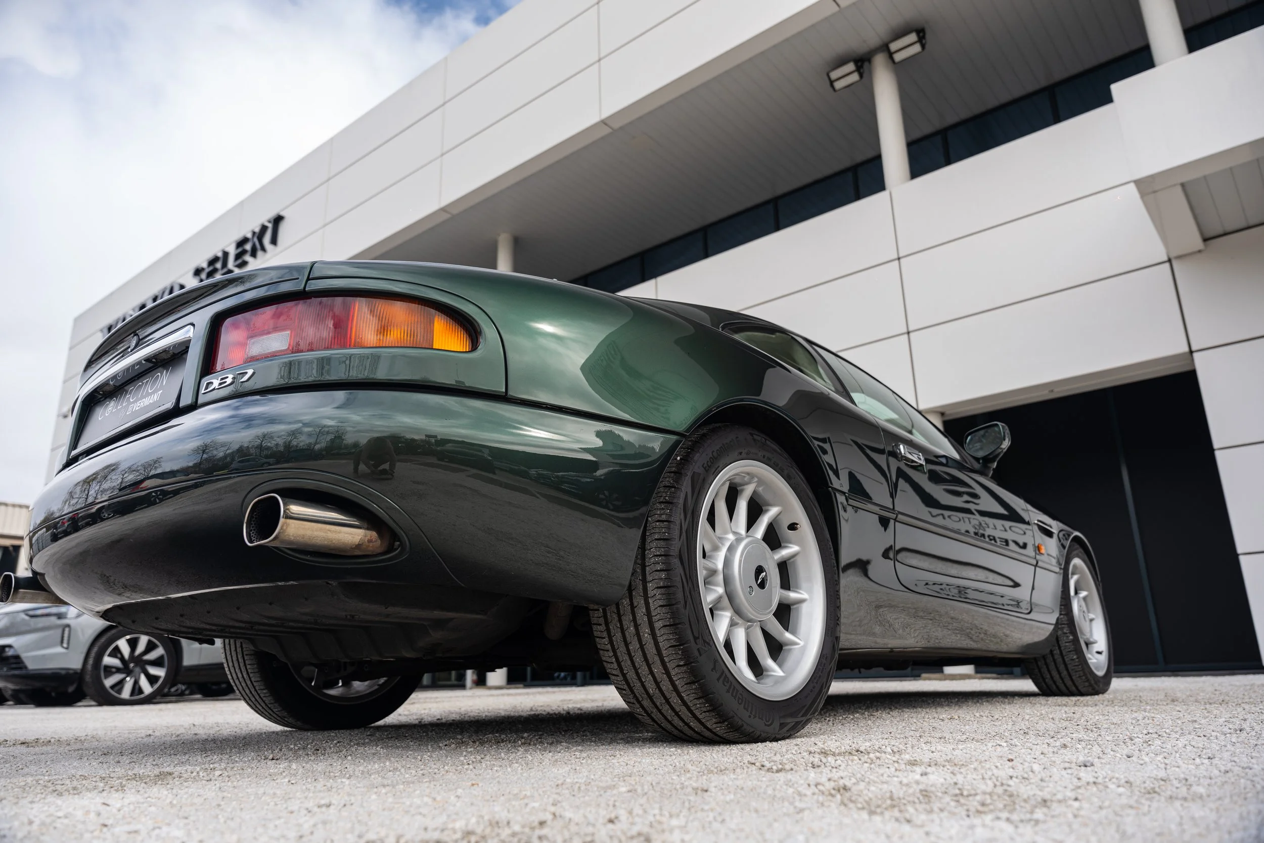 Aston Martin DB7 i6 (31).jpg