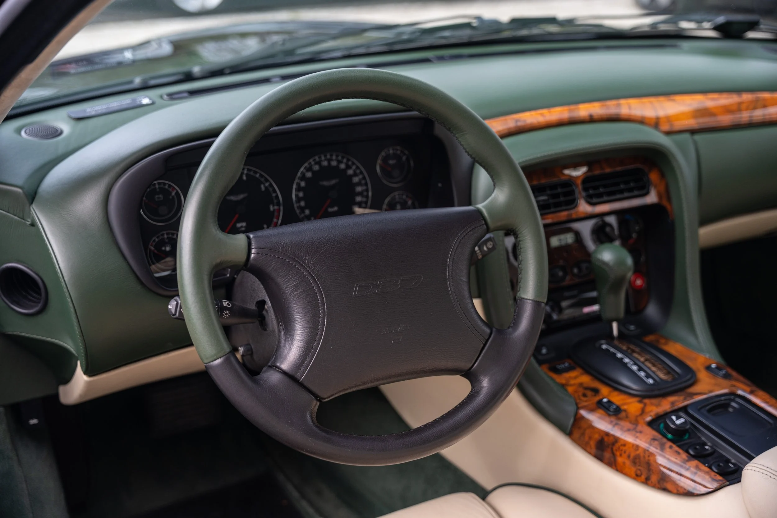 Aston Martin DB7 i6 (43).jpg