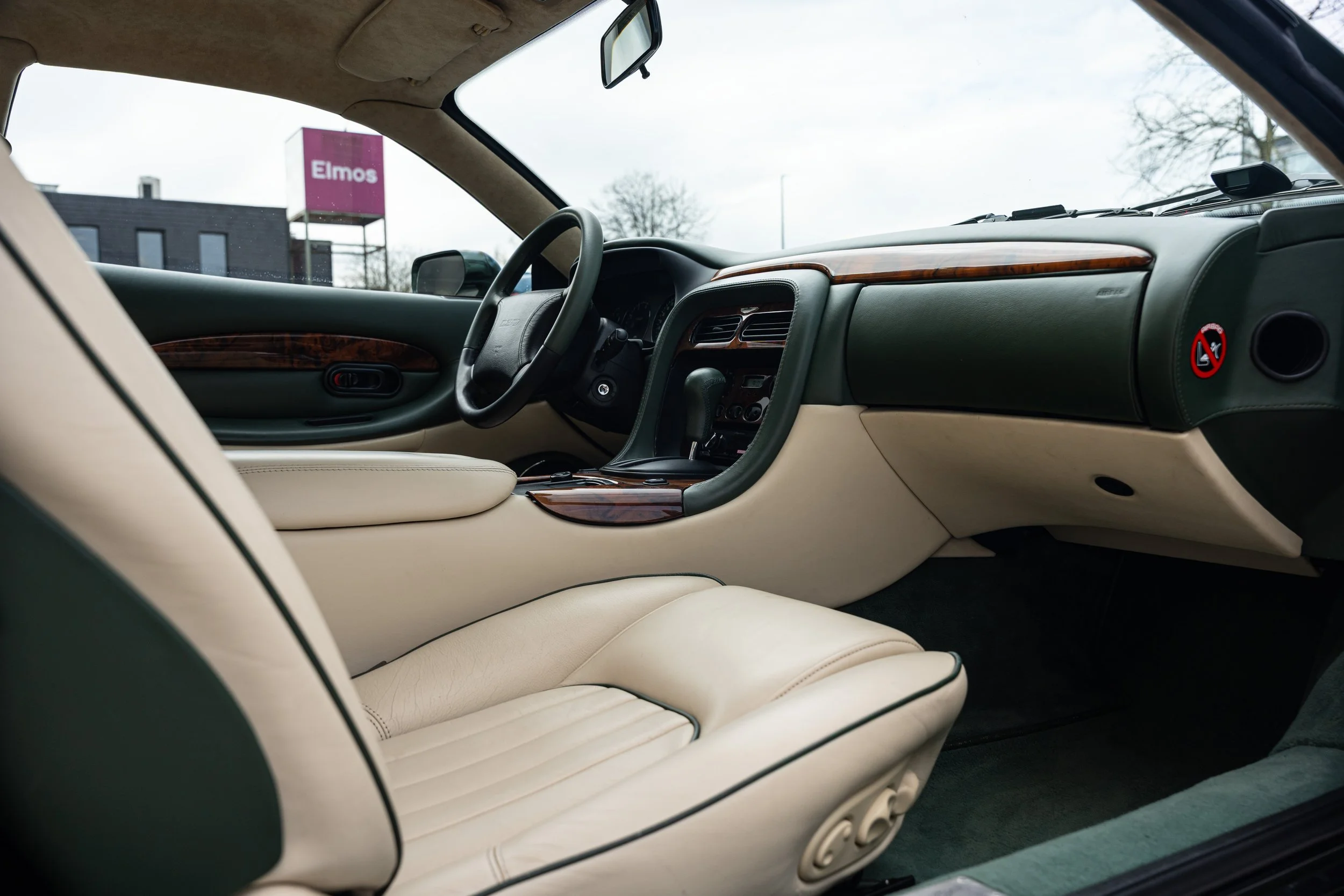 Aston Martin DB7 i6 (60).jpg