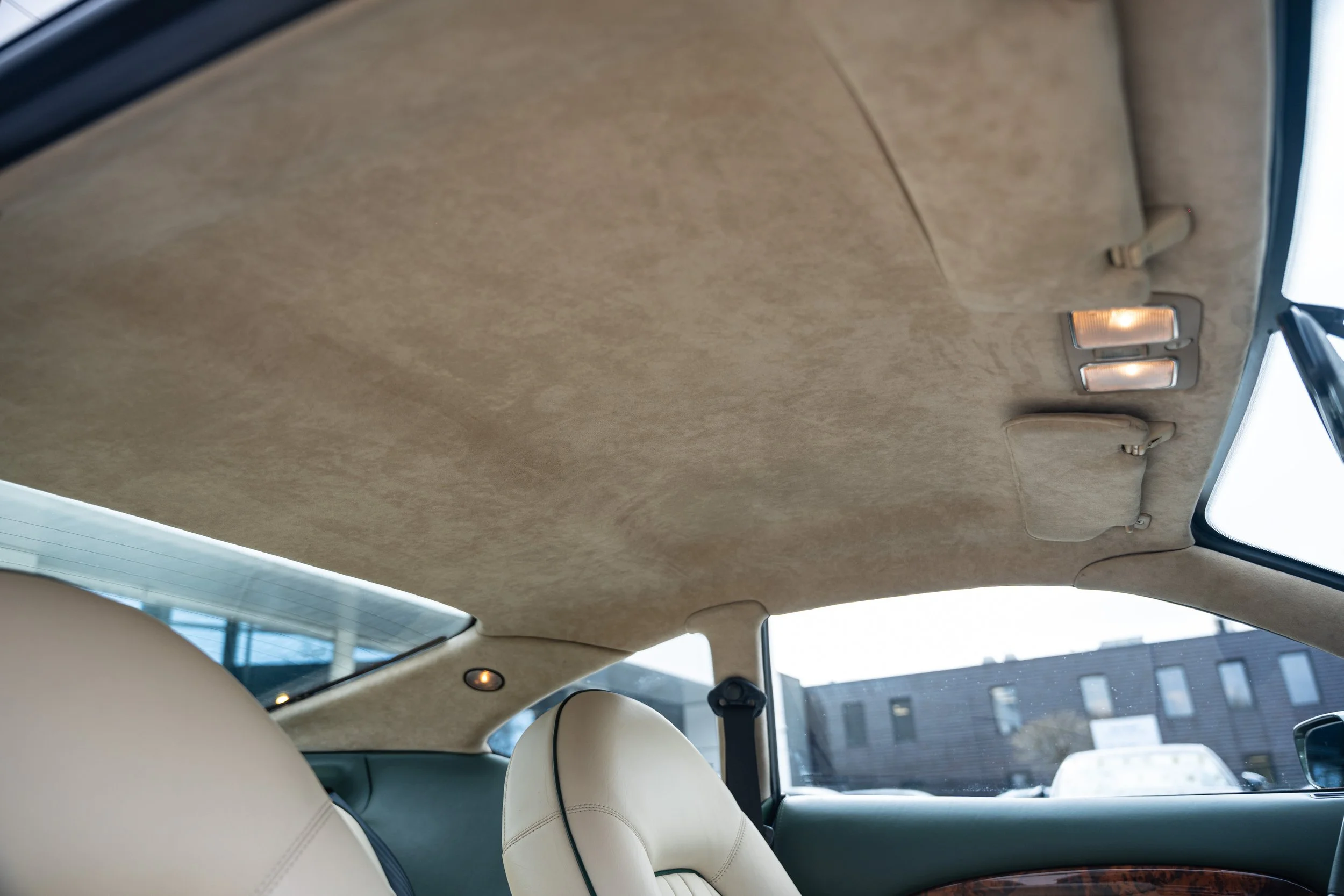 Aston Martin DB7 i6 (66).jpg