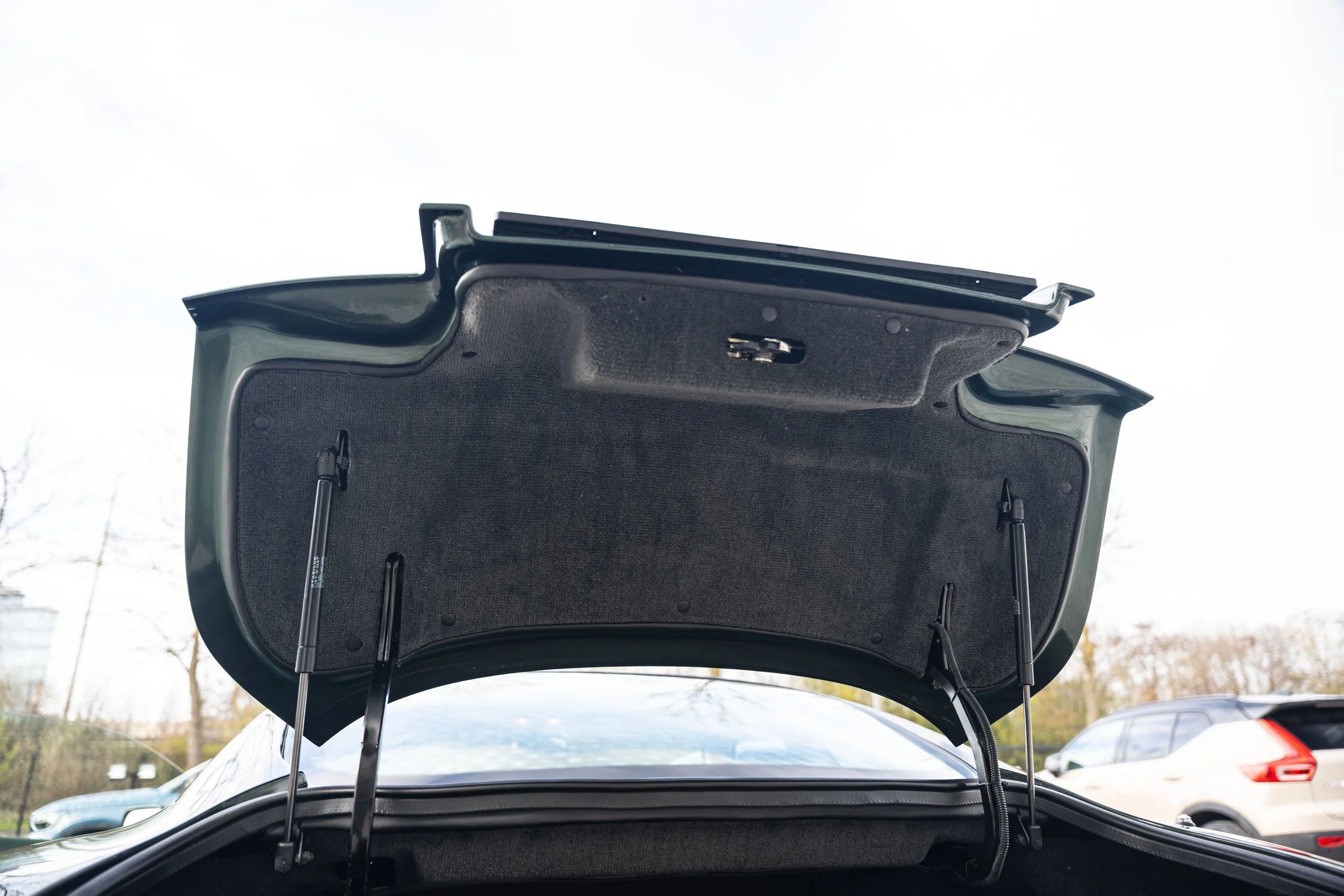 Aston Martin DB7 i6 (72).jpg