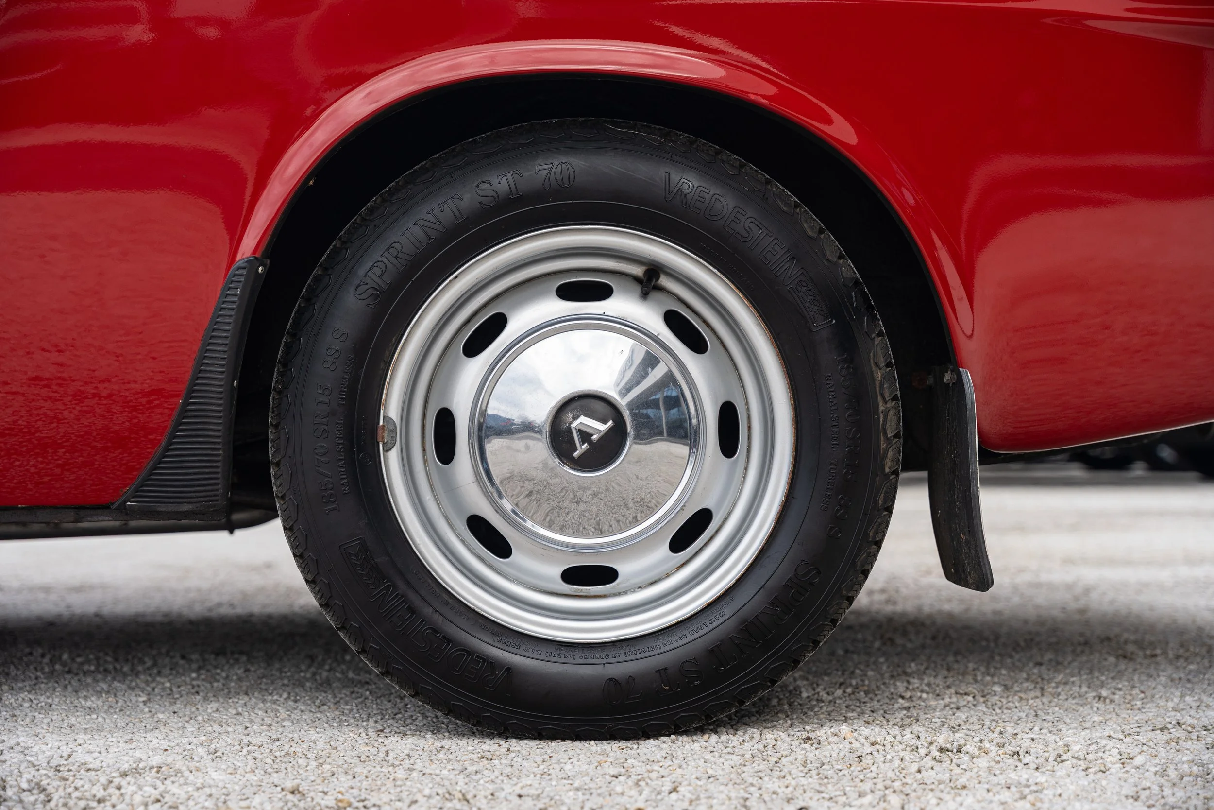 Volvo P1800 S (19).jpg