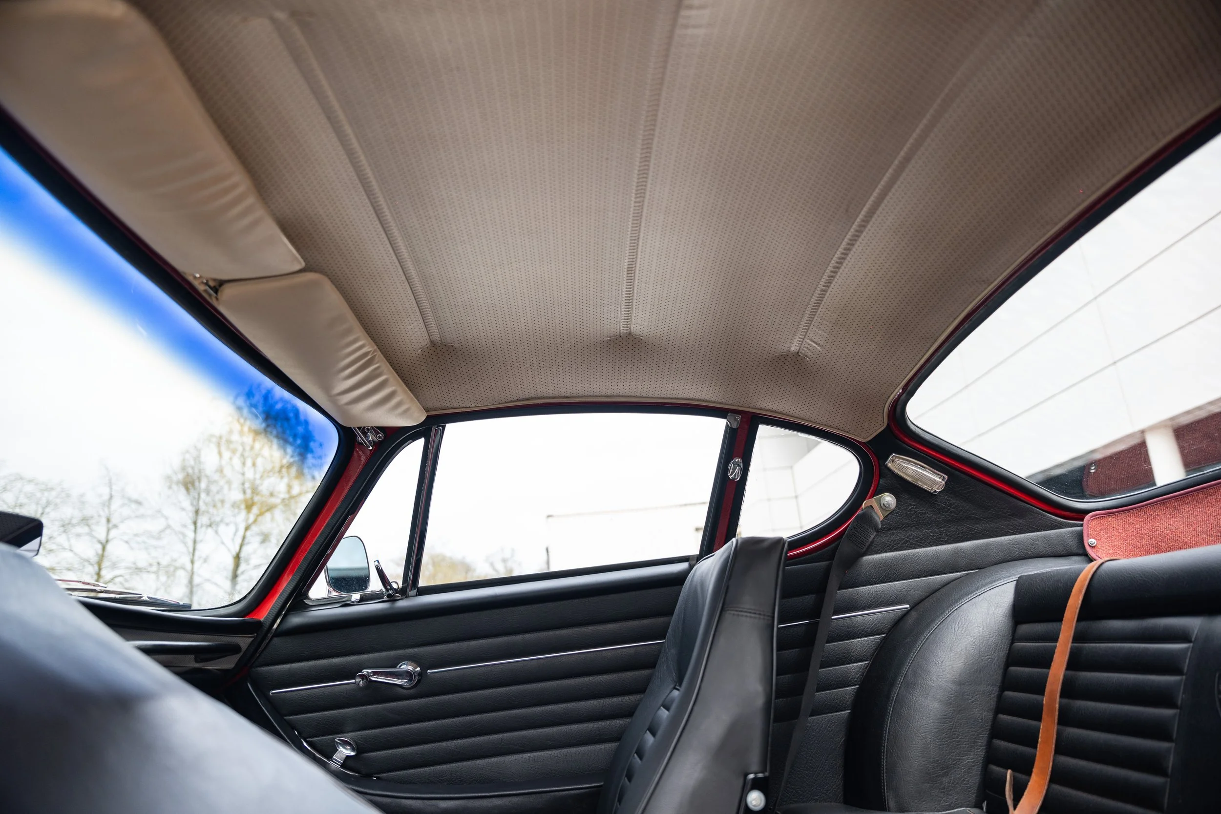 Volvo P1800 S (50).jpg