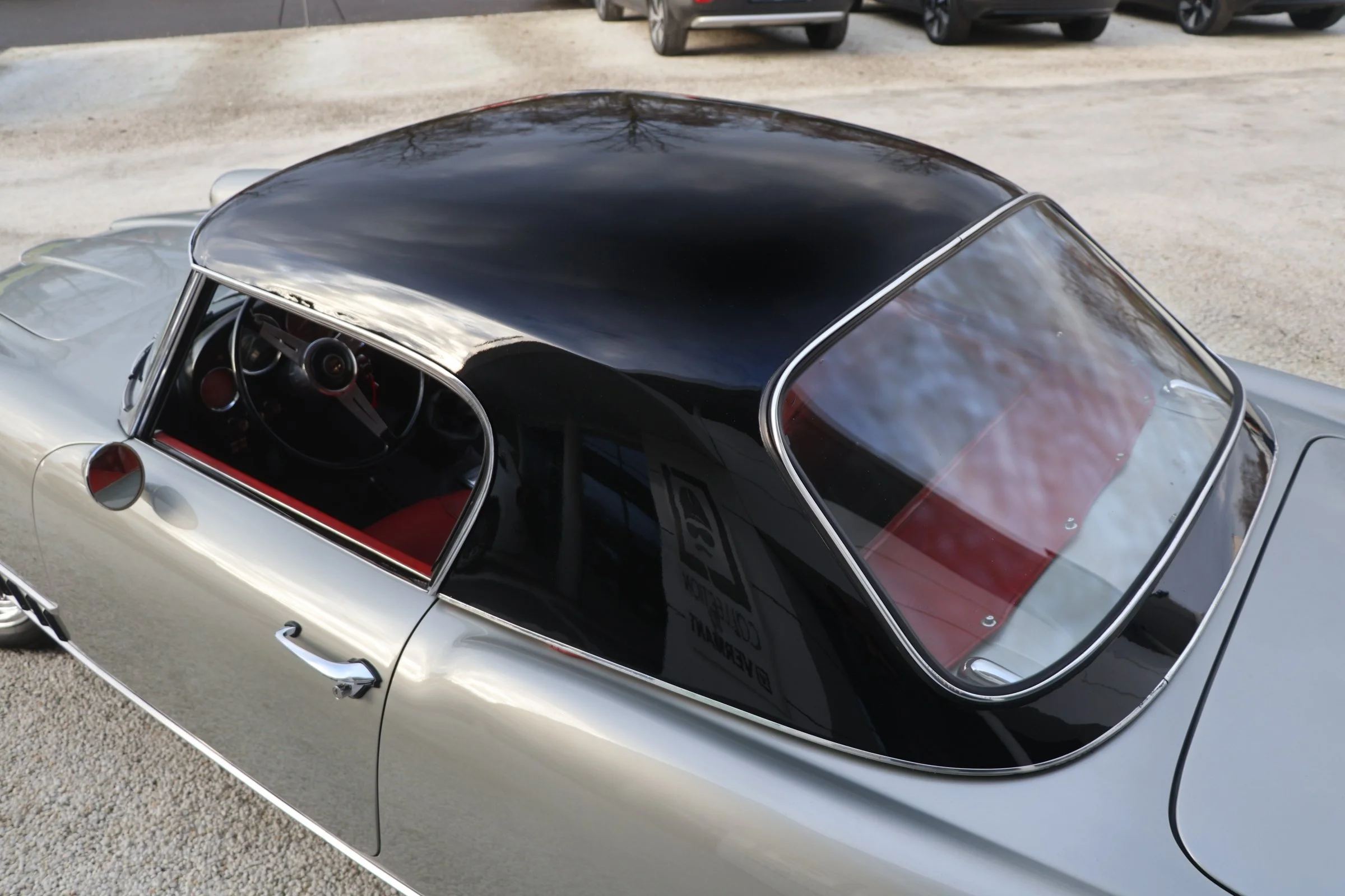 Alfa Romeo 2000 Spider (9).JPG