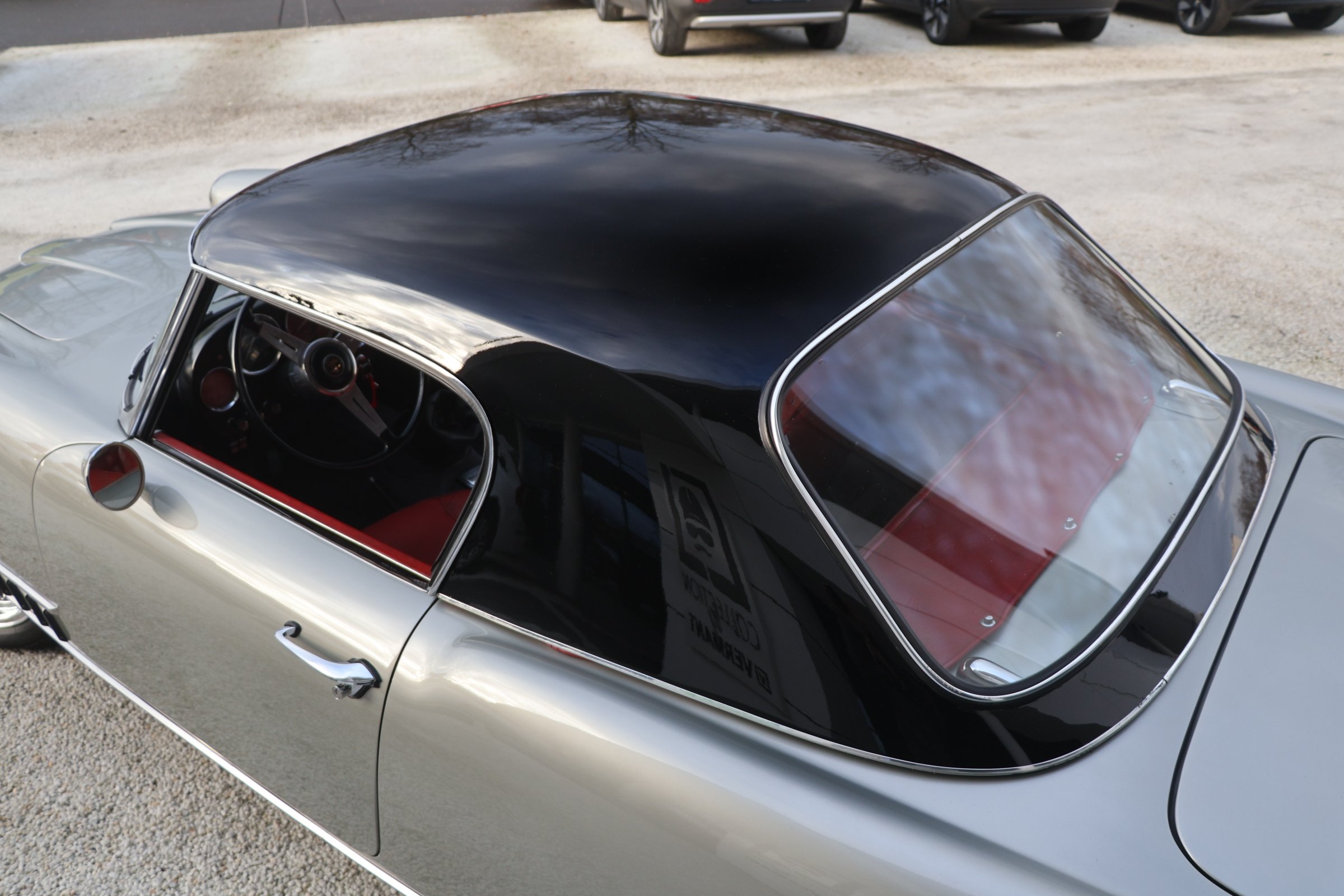 Alfa Romeo 2000 Spider (9).JPG