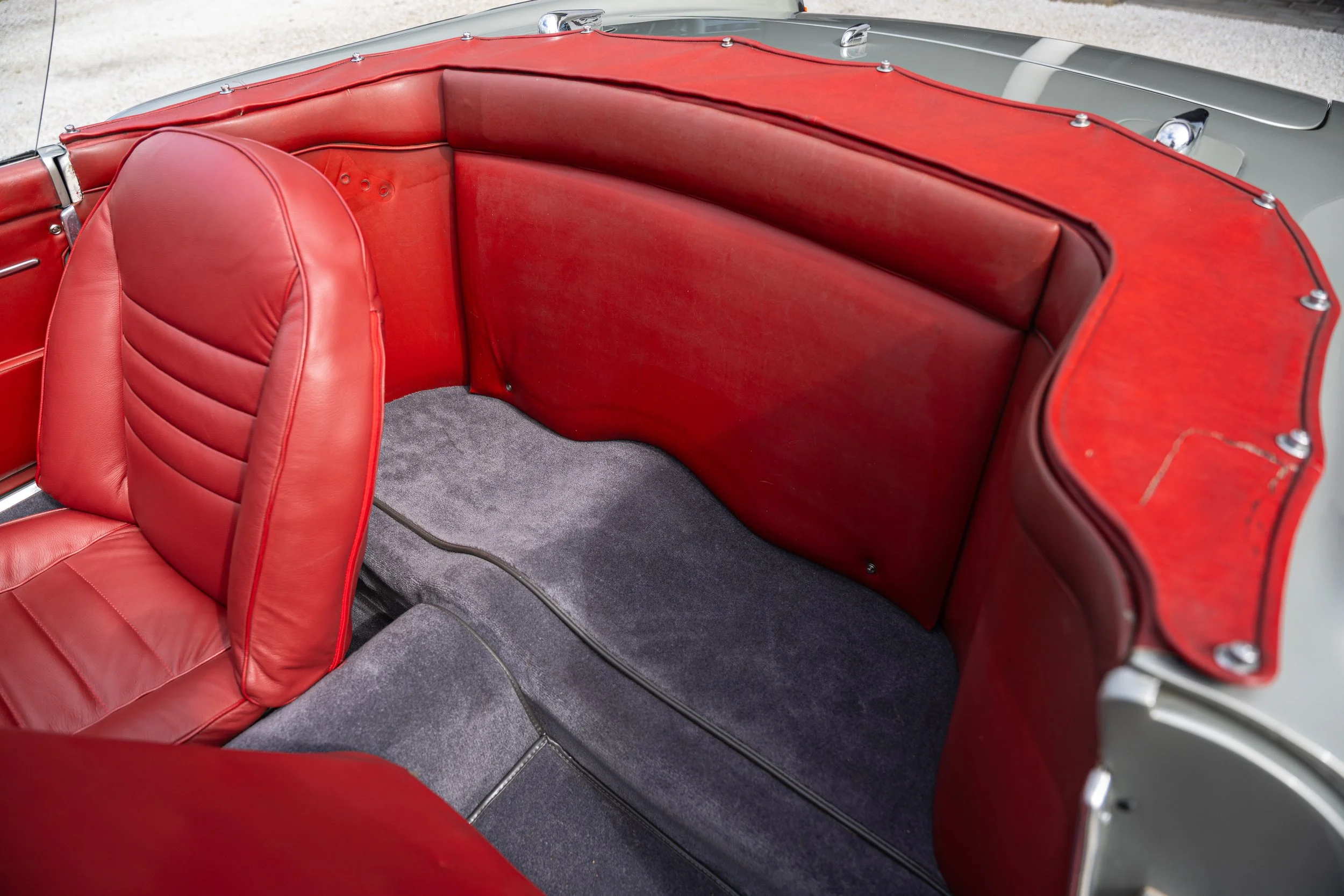 Alfa Romeo 2000 Spider (53).jpg