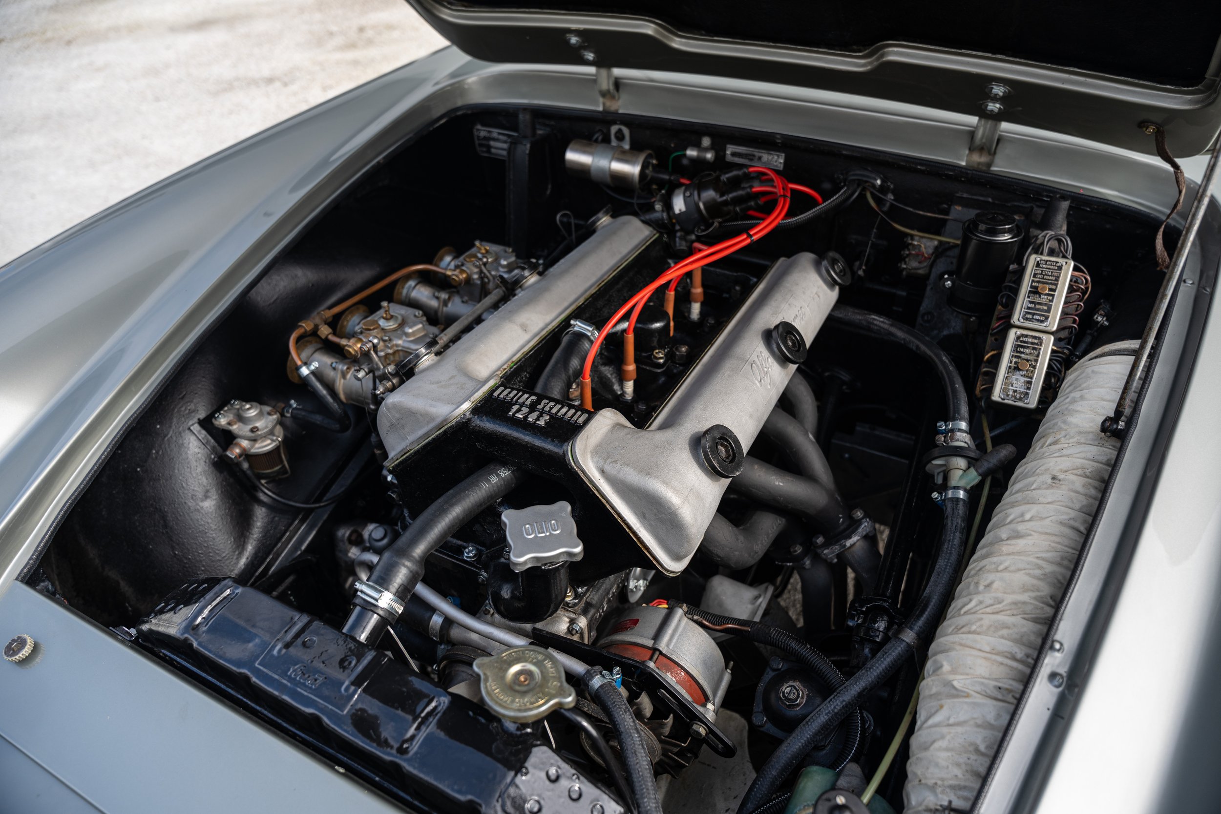 Alfa Romeo 2000 Spider (83).jpg