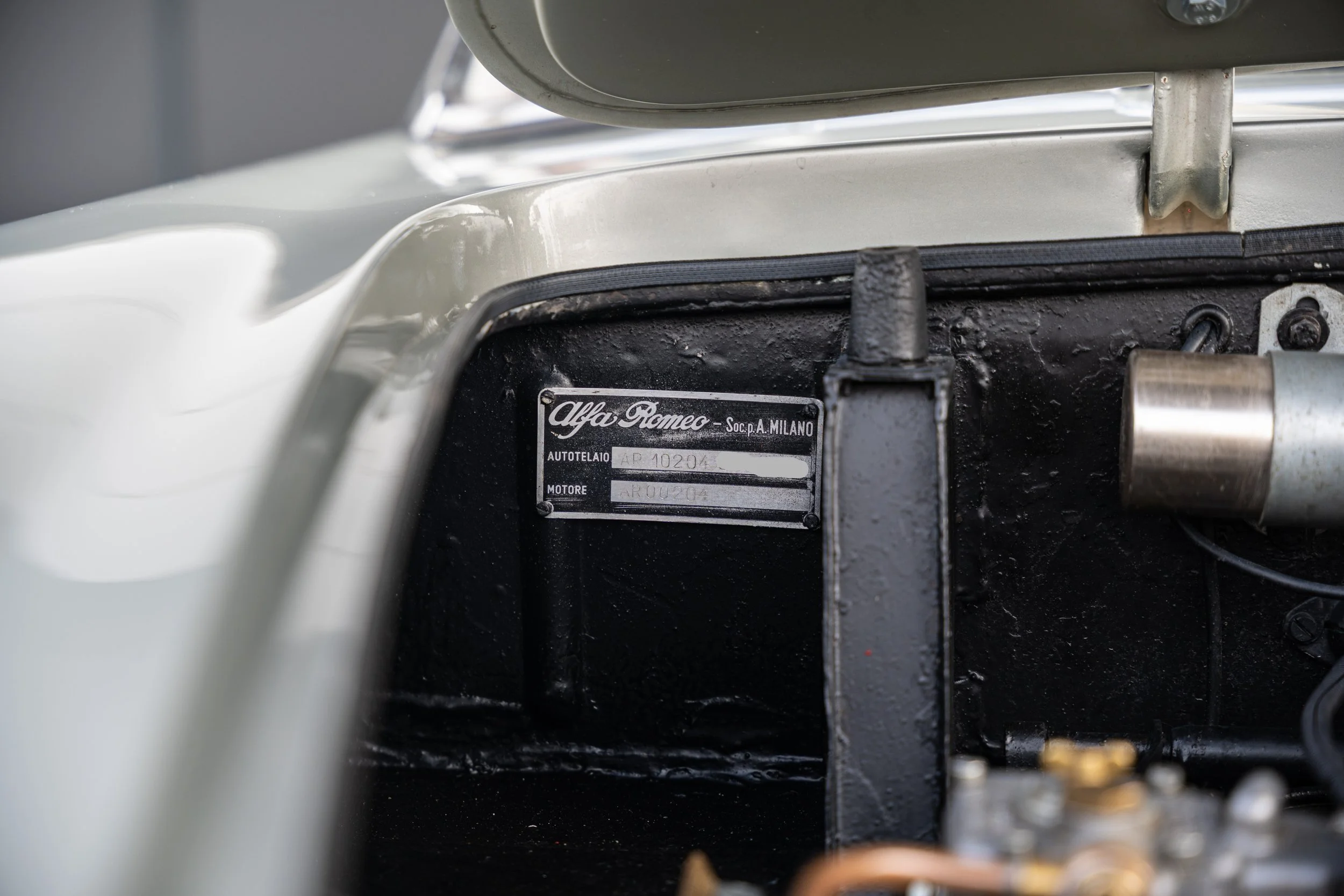 Alfa Romeo 2000 Spider (87).jpg