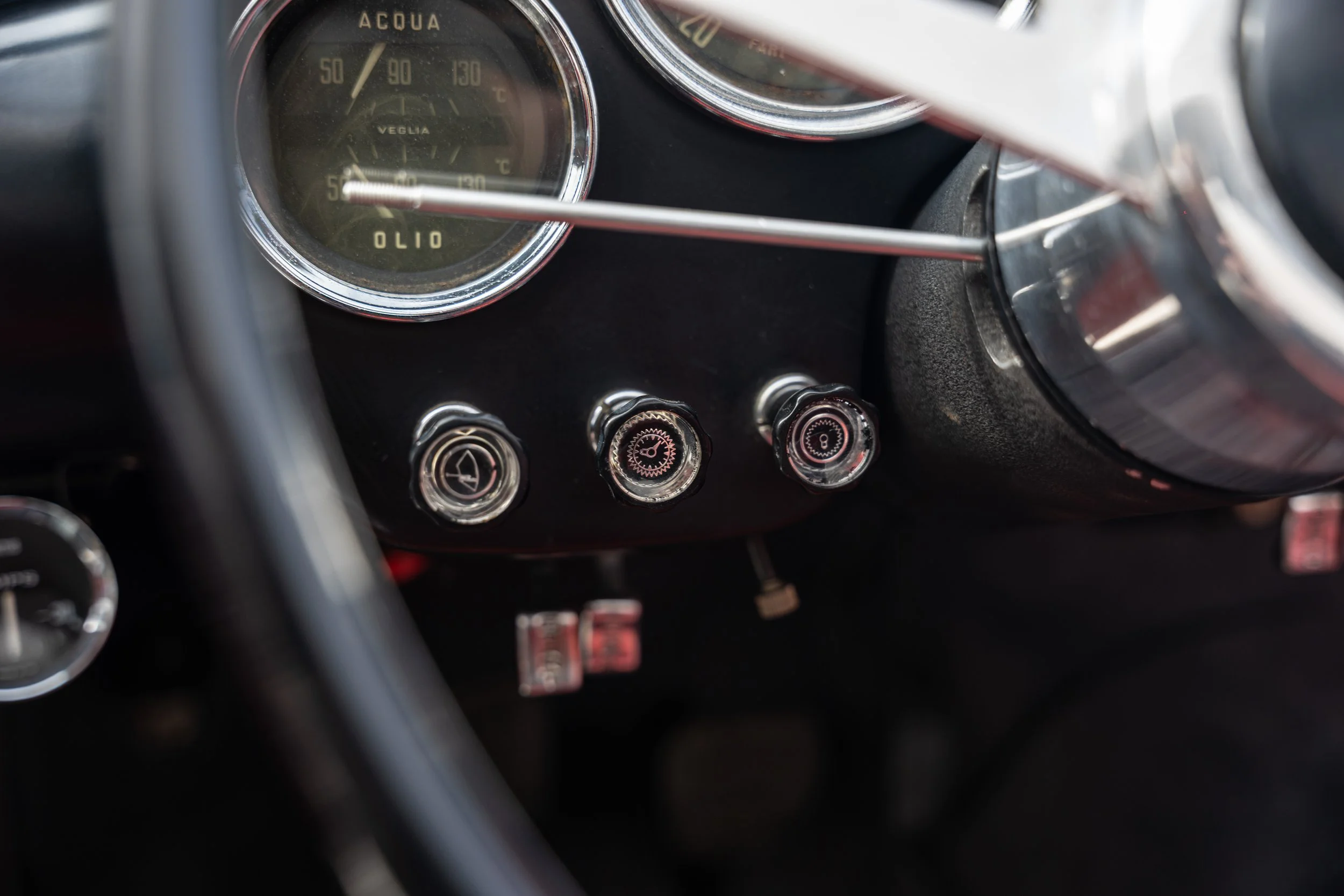 Alfa Romeo 2000 Spider (56).jpg