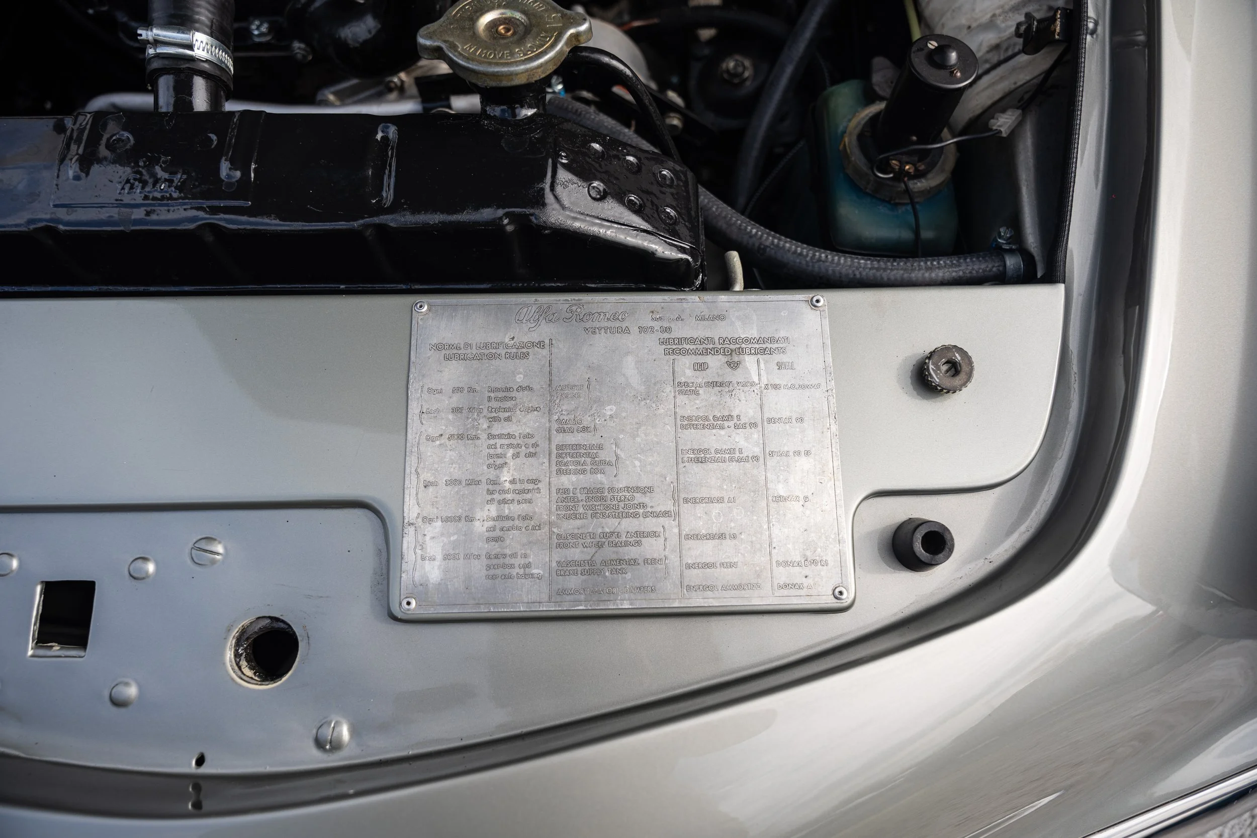 Alfa Romeo 2000 Spider (88).jpg