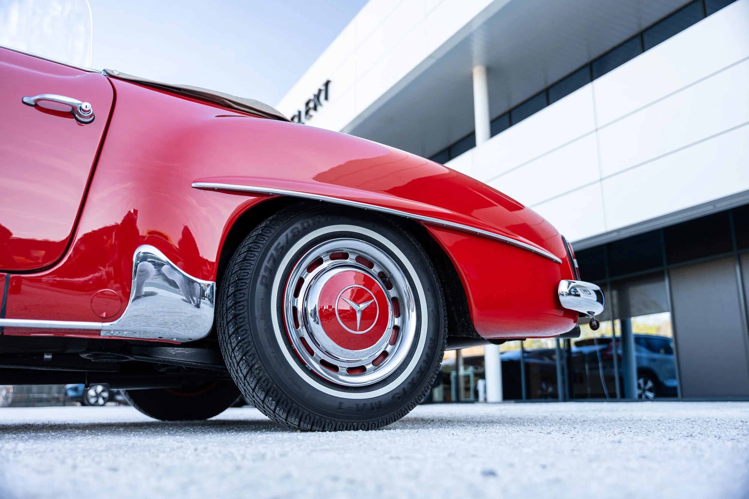 Mercedes 190 SL (20).jpg