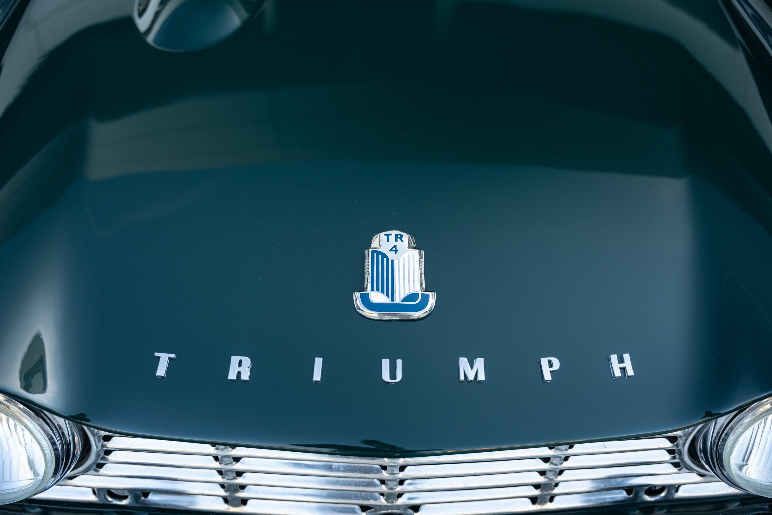 Triumph TR4 (16).jpg