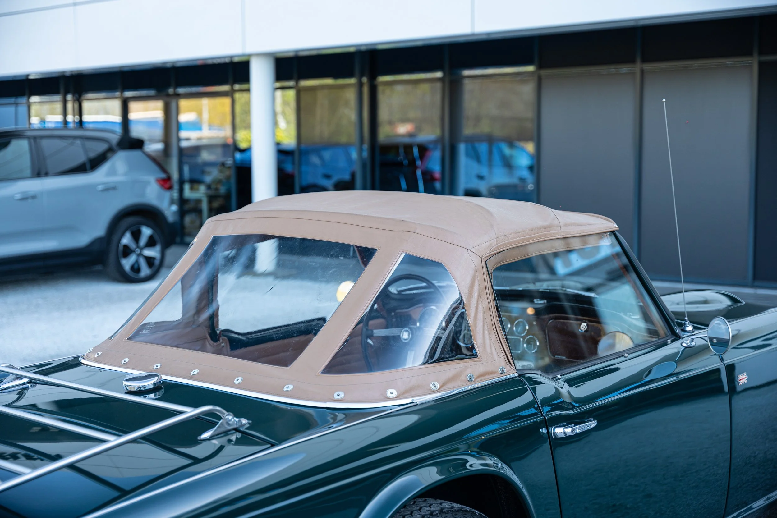 Triumph TR4 (51).jpg