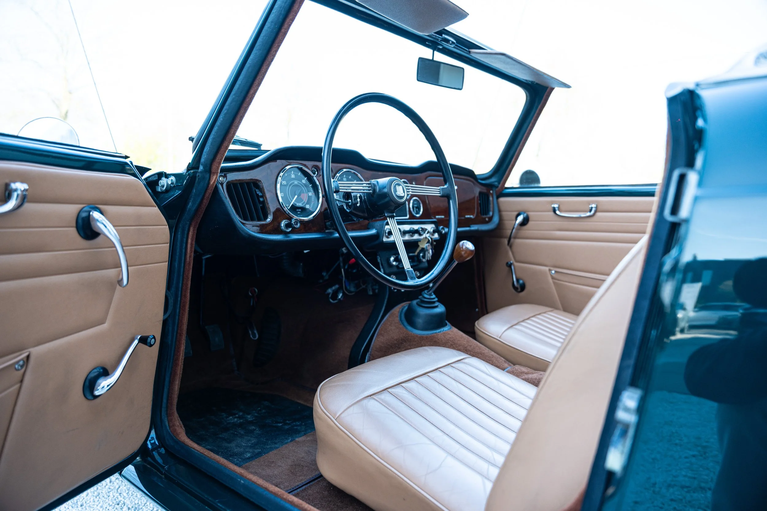 Triumph TR4 (65).jpg