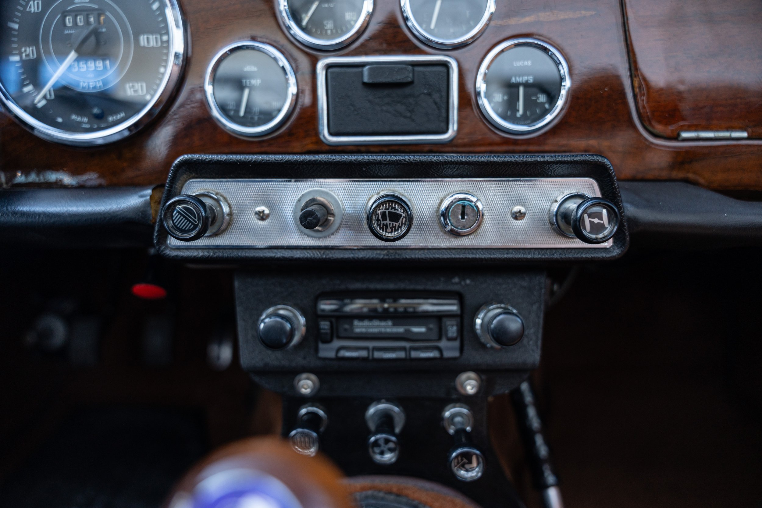 Triumph TR4 (77).jpg