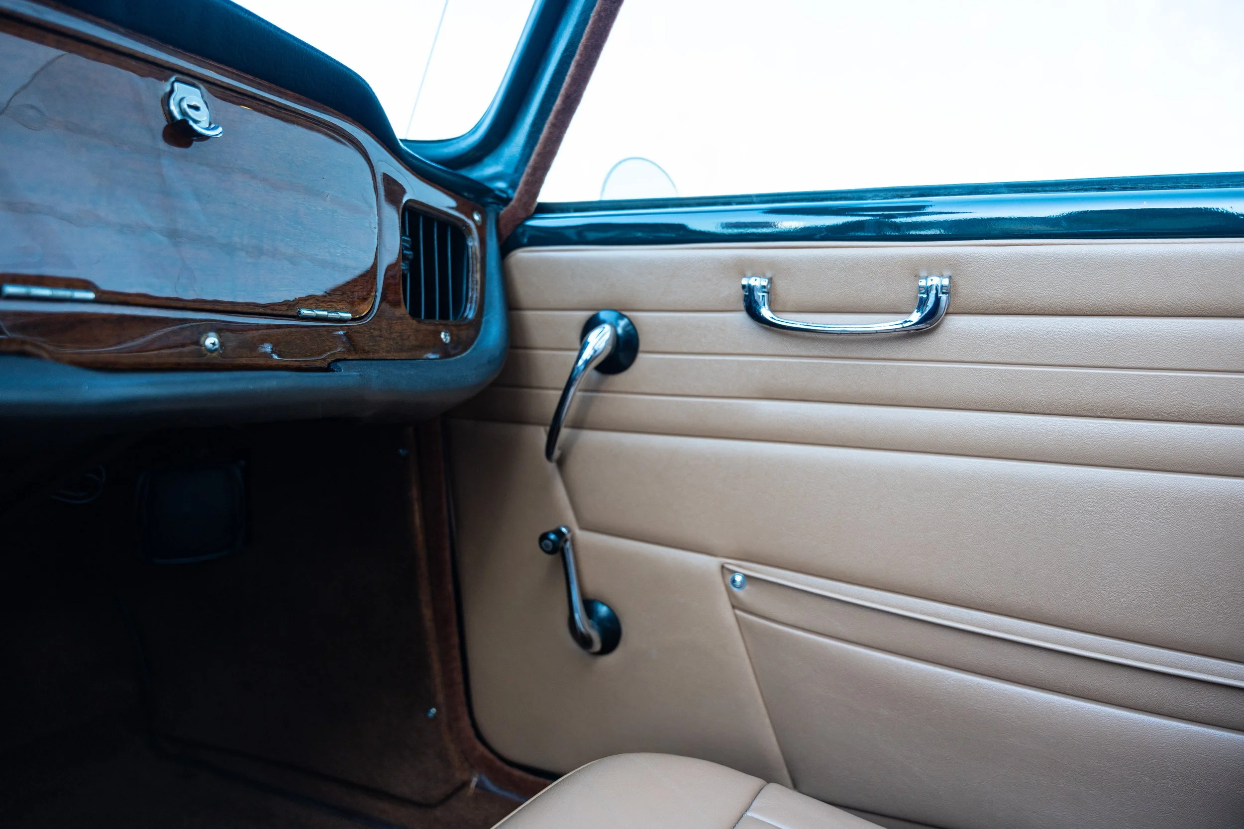 Triumph TR4 (81).jpg