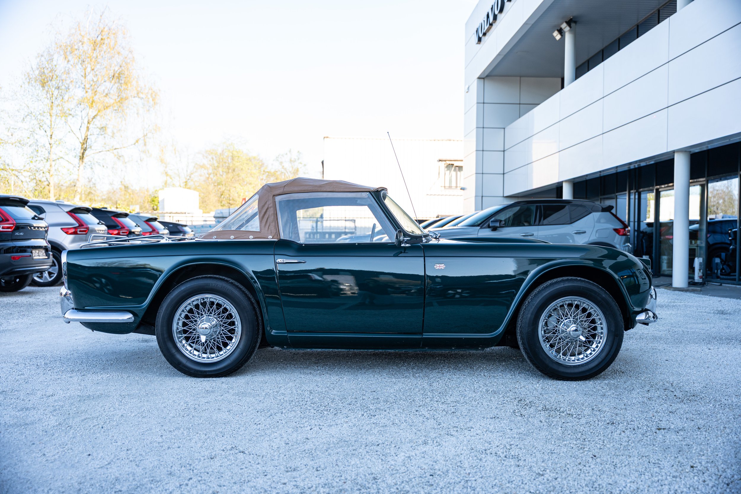 Triumph TR4 (54).jpg