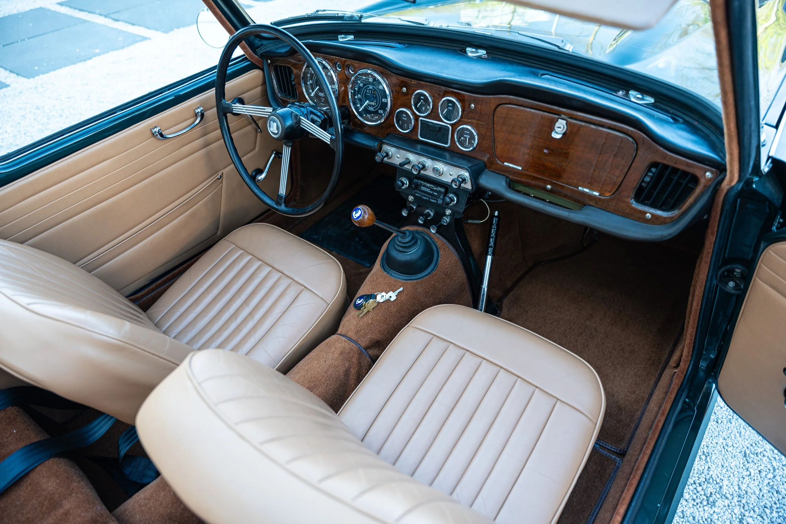 Triumph TR4 (83).jpg